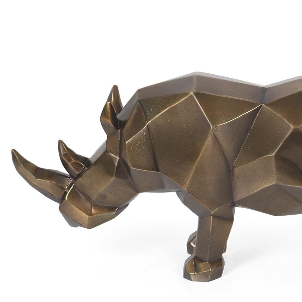 Sculpture en résine de rhinocéros en vente 2