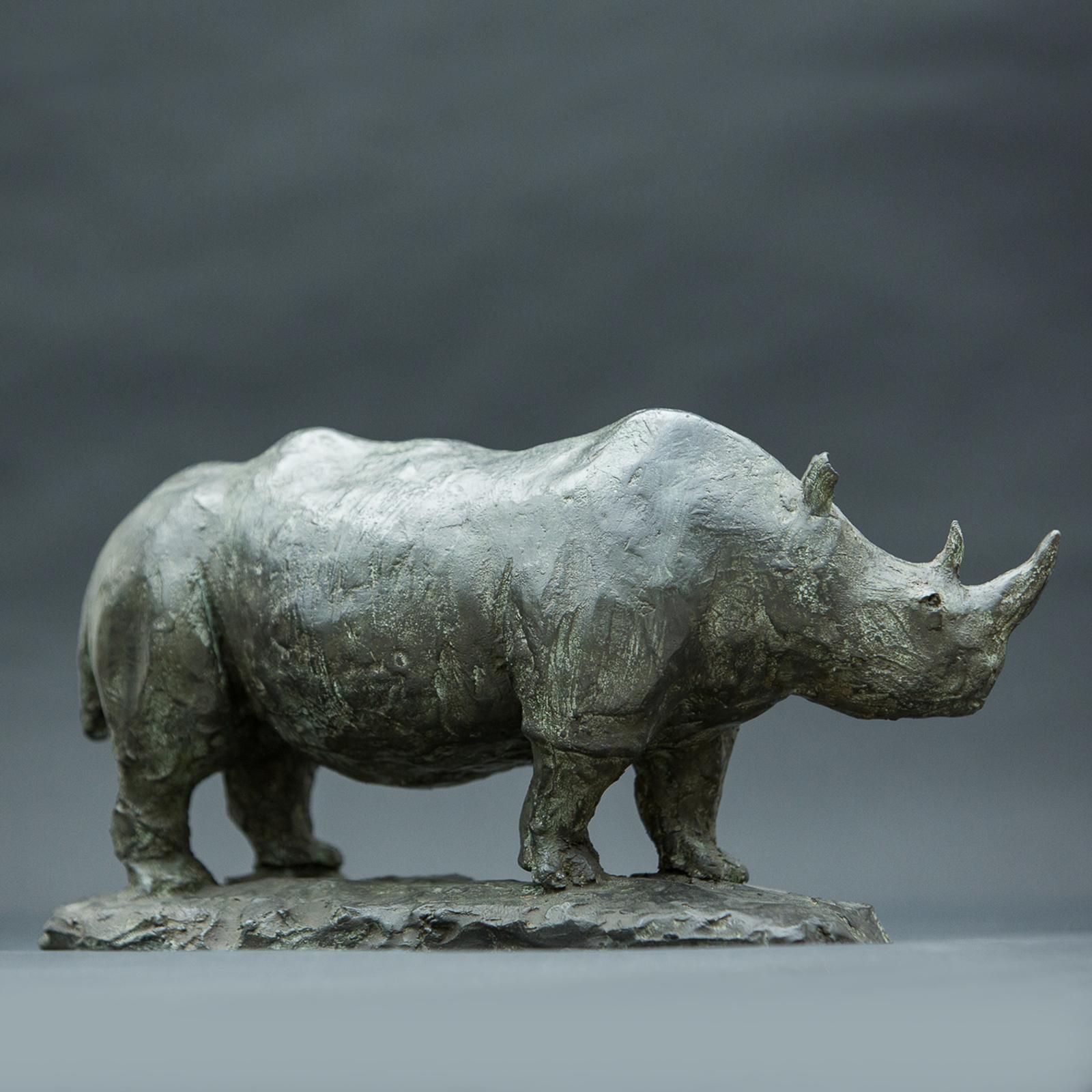 italien Sculpture Rhinoceros en bronze en vente