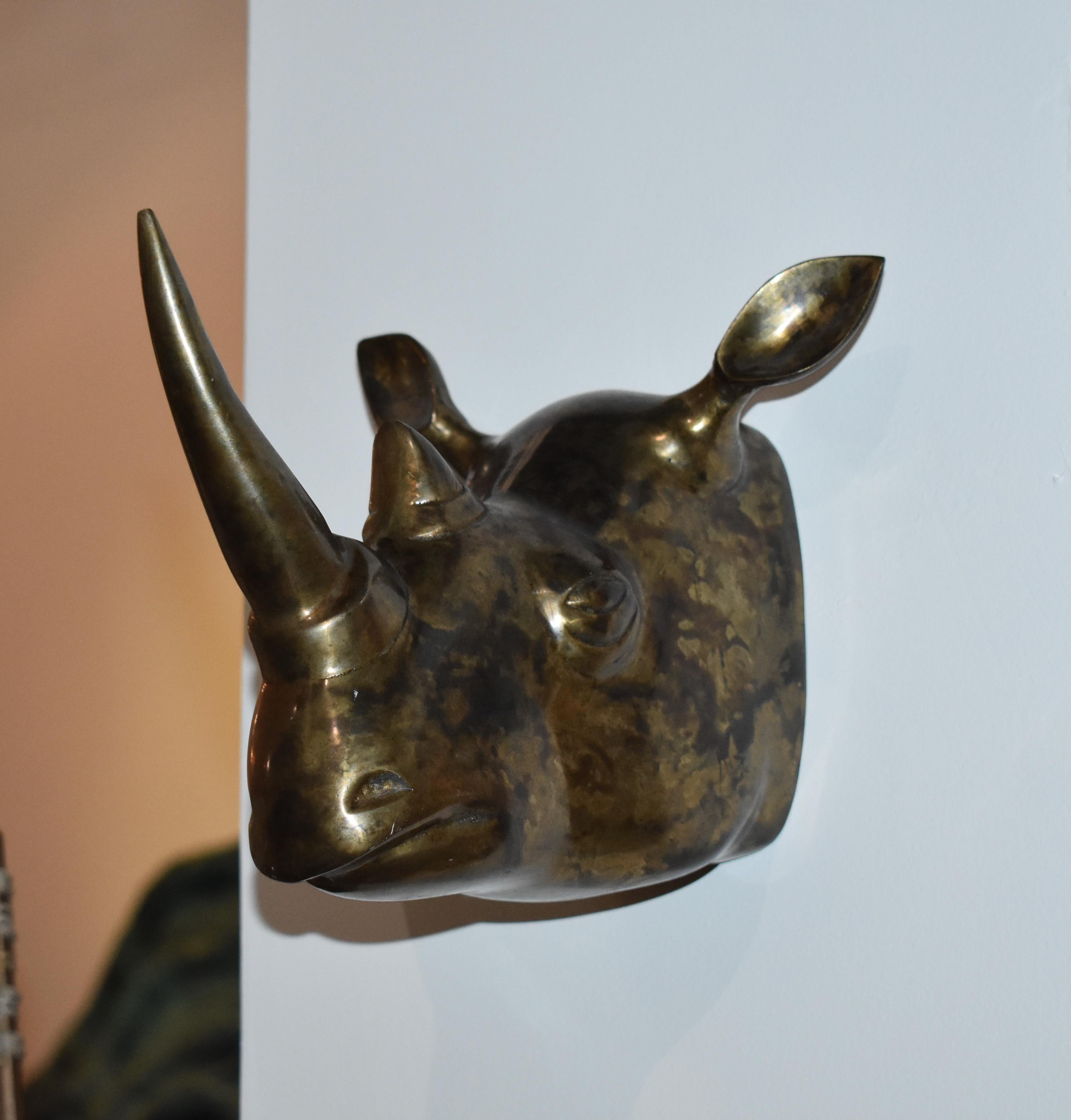 Rhinoceros-Kopf-Wandskulptur (Messing) im Angebot