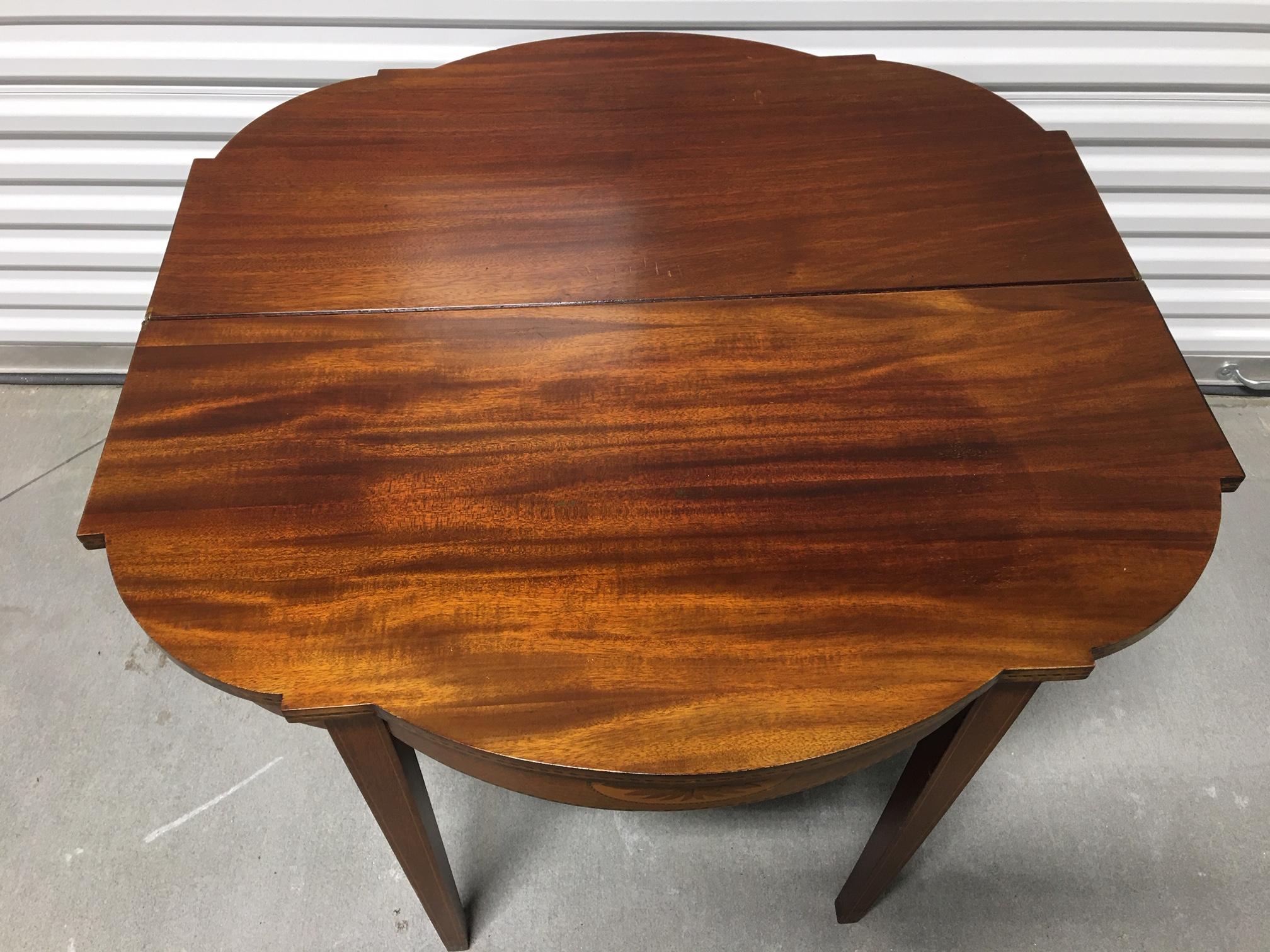 20th Century Rho Mobili d'Epoca Card Table in Mahogany and Satinwood, Italy
