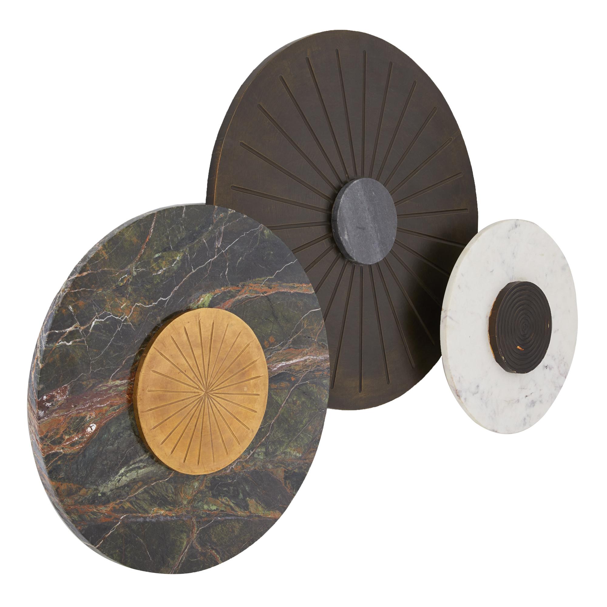 Rhodes Wandtafeln, 3er-Set 6979 - Marmor mit antikem Messing gemischt (Indisch) im Angebot