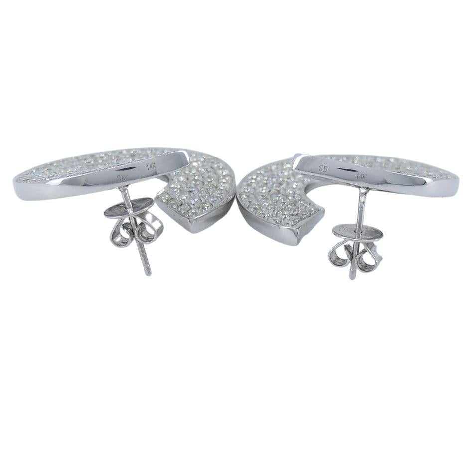 Orecchini circolari con diamanti in oro bianco rodiato 14K in vendita 1