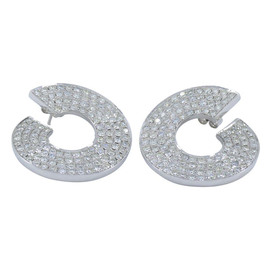 Orecchini circolari con diamanti in oro bianco rodiato 14K in vendita 2