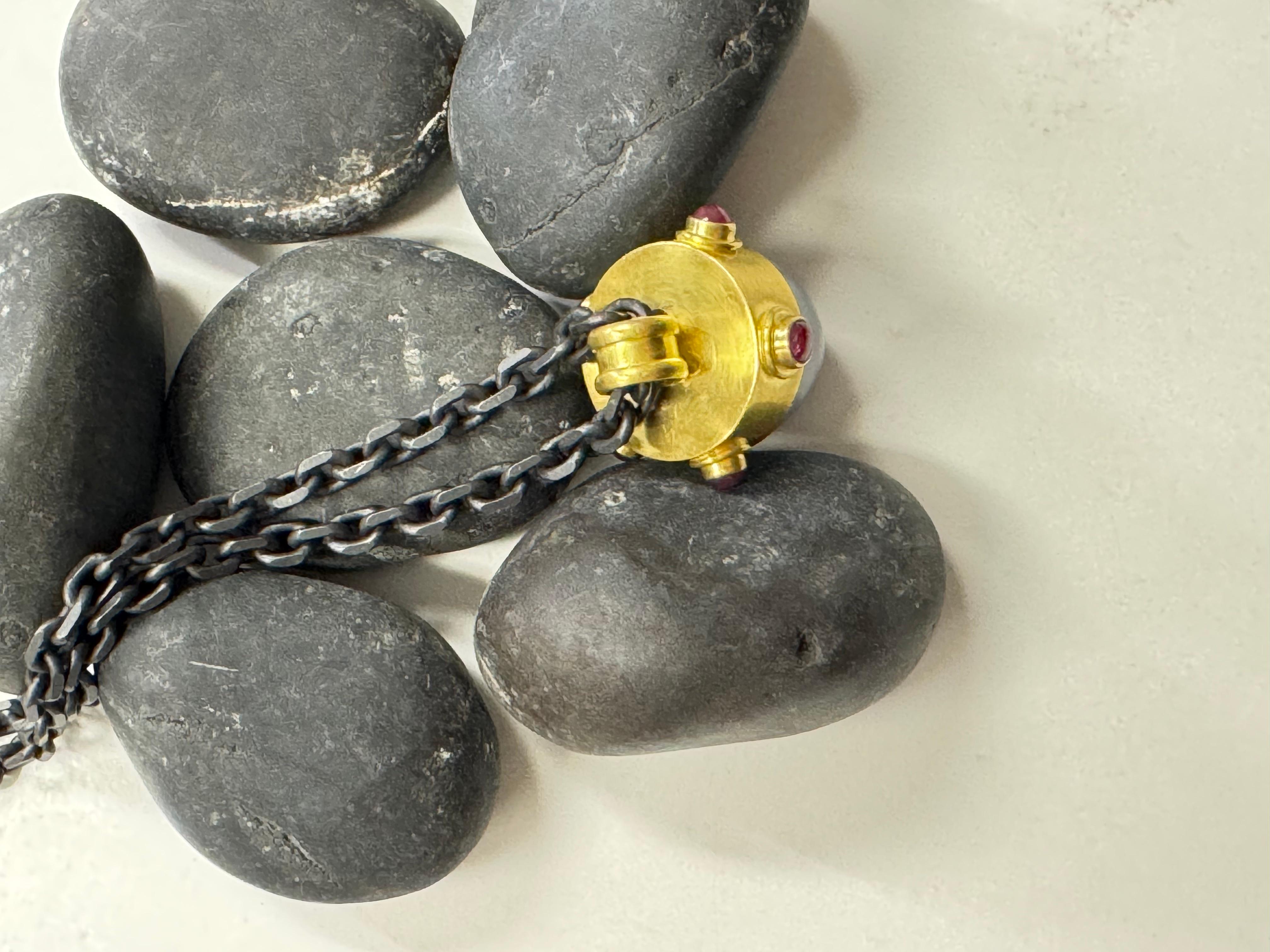 Catena rodiata in argento sterling con terminali e gancio in oro 20 carati in vendita 1