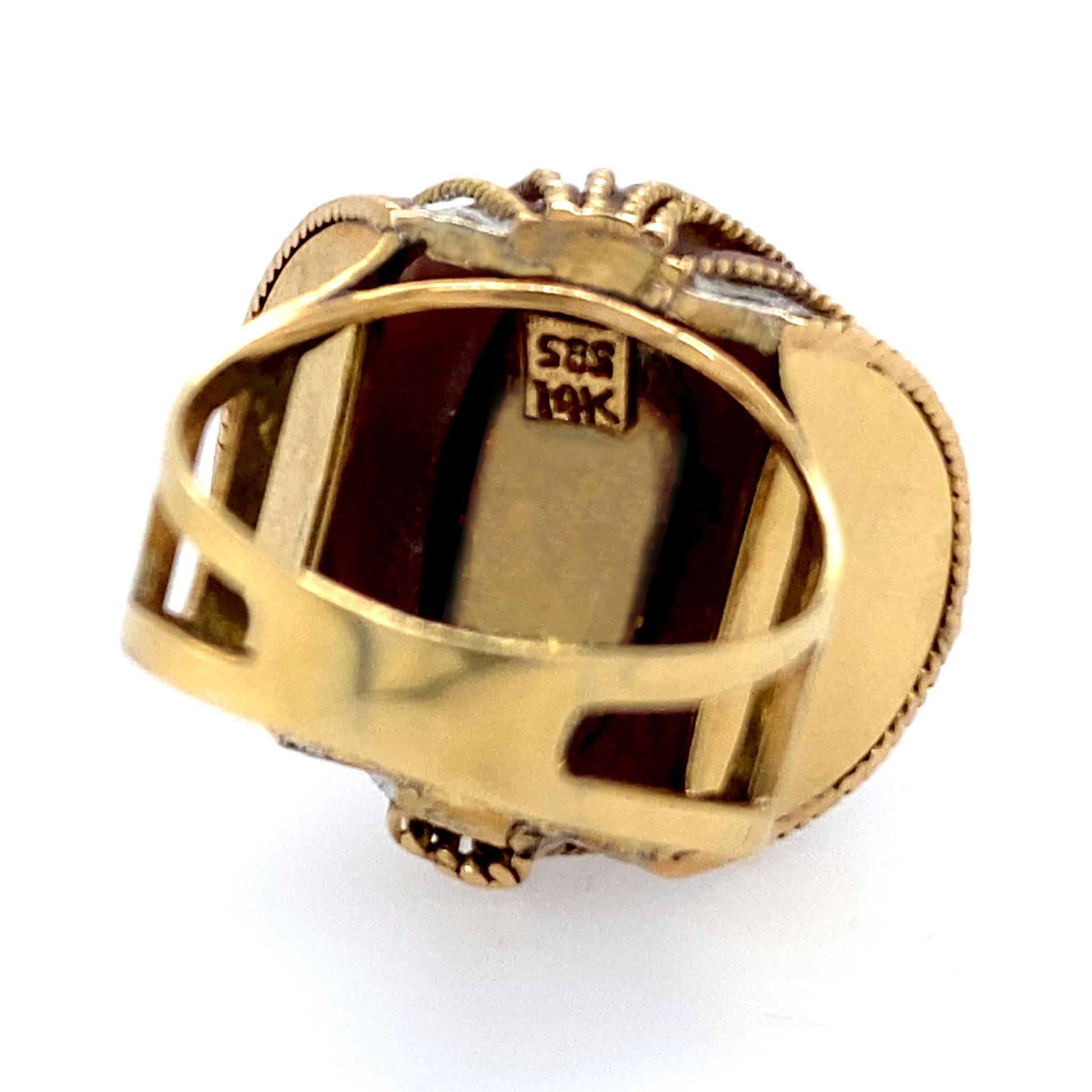 Rhodochrosite Bombe Cocktail Ring in Yellow Gold with Diamonds, Circa 1950 For Sale 5