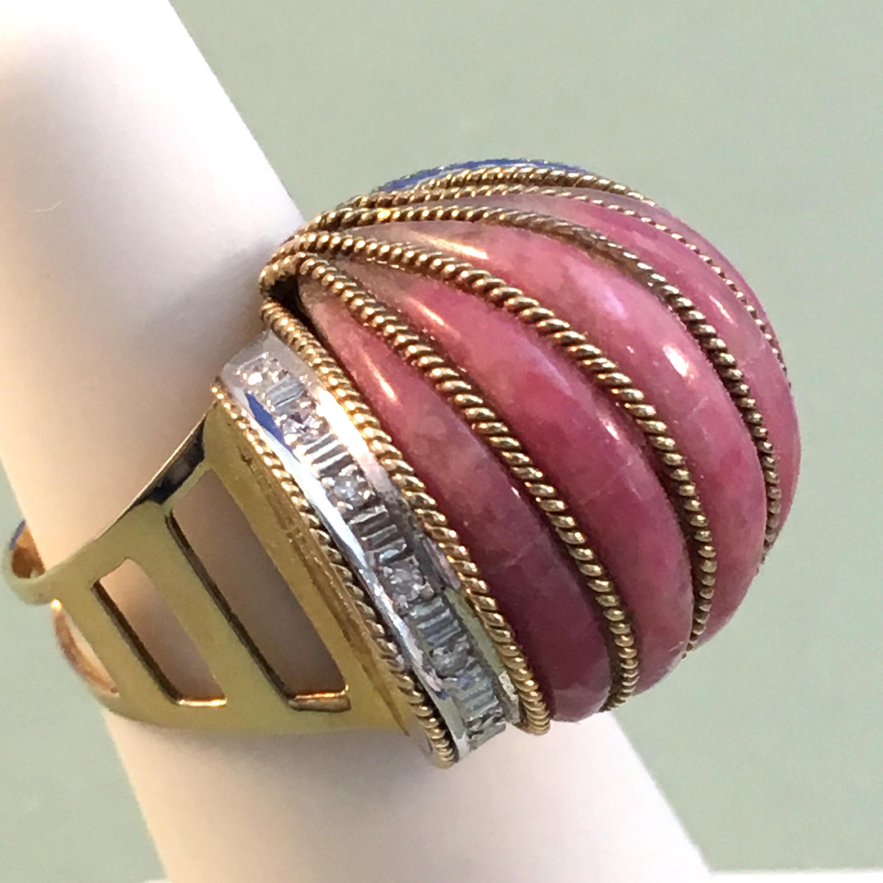 Rhodochrosite Bombe Cocktail Ring in Yellow Gold with Diamonds, Circa 1950 In Good Condition For Sale In Sherman Oaks, CA