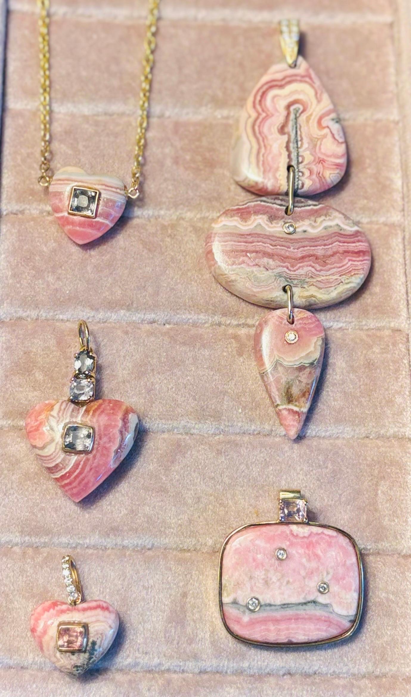Collier coeur en rhodochrosite avec spinelle sur chaîne à maillons ovale en or 14k en vente 9