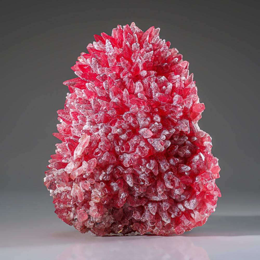 Rhodochrosite on Manganite from N'Chwaning II Mine, South Africa In Excellent Condition For Sale In New York, NY