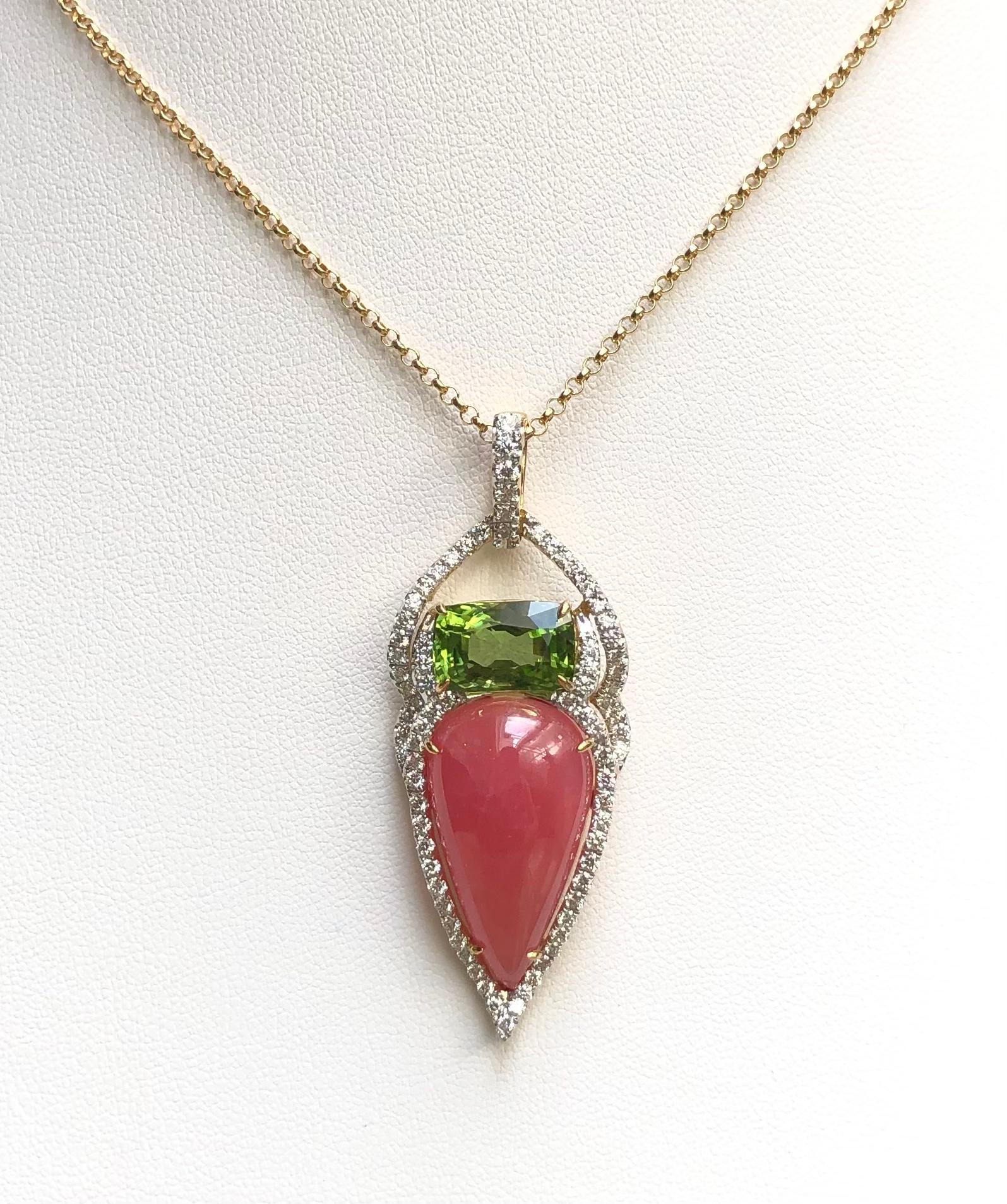 Rhodochrosite, Peridot and Diamond Pendant Set in 18 Karat Gold Settings In New Condition For Sale In Bangkok, TH