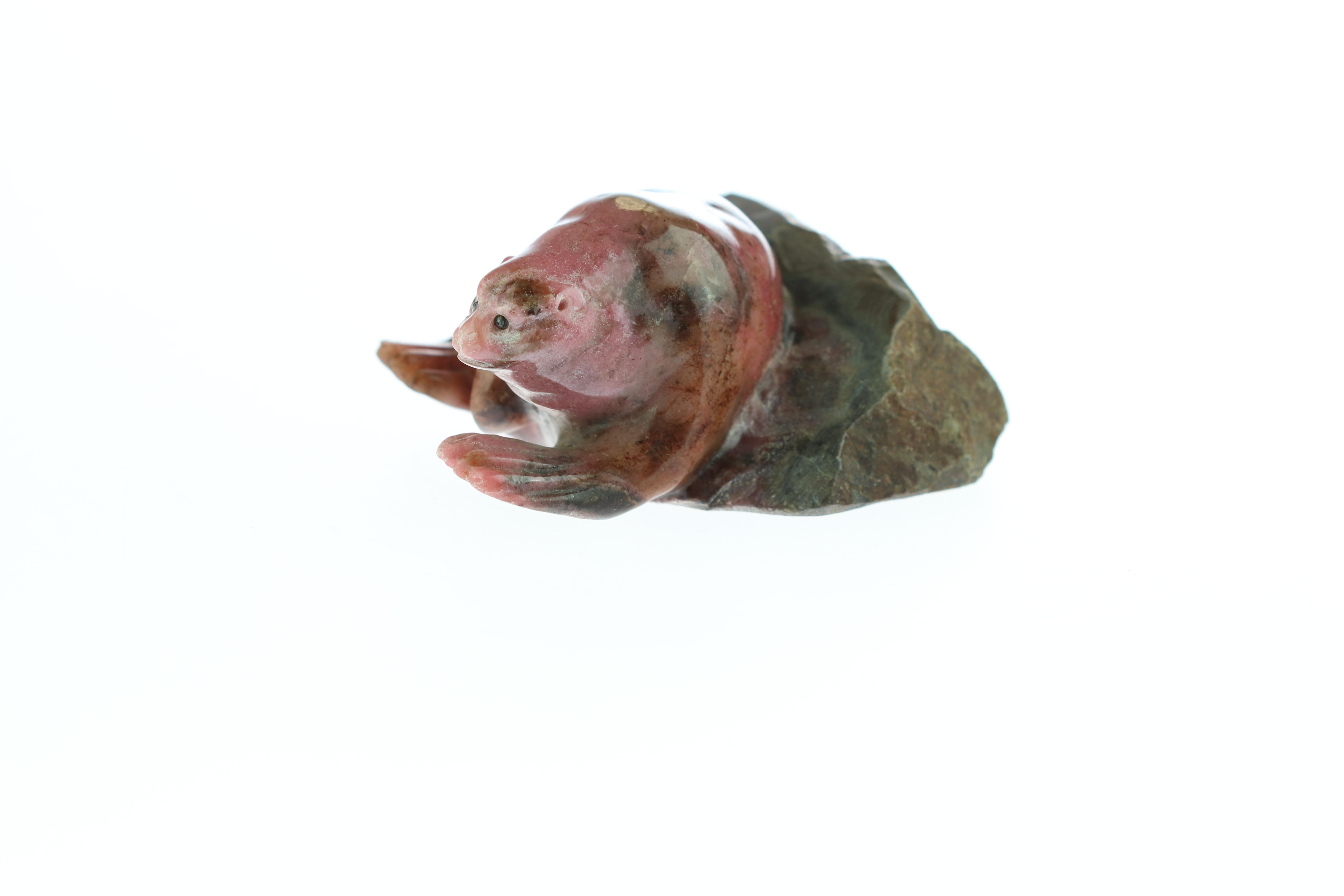 Hand-Carved Rhodochrosite Seal Figurine Carved Animal Handmade Chinese Statue Sculpture For Sale