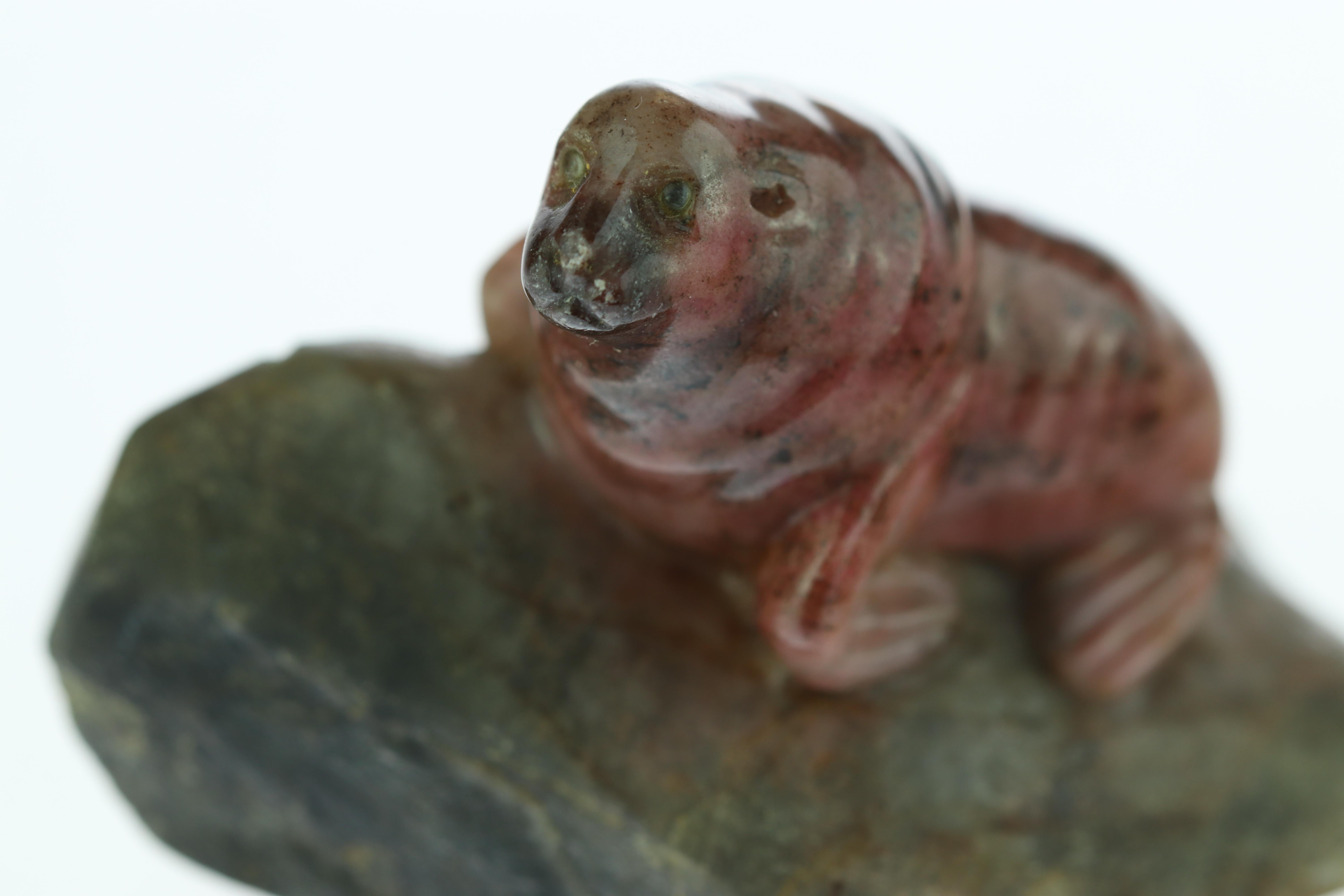 Chinese Export Rhodochrosite Seal Gemstone Carved Animal Handmade Chinese Sculpture For Sale