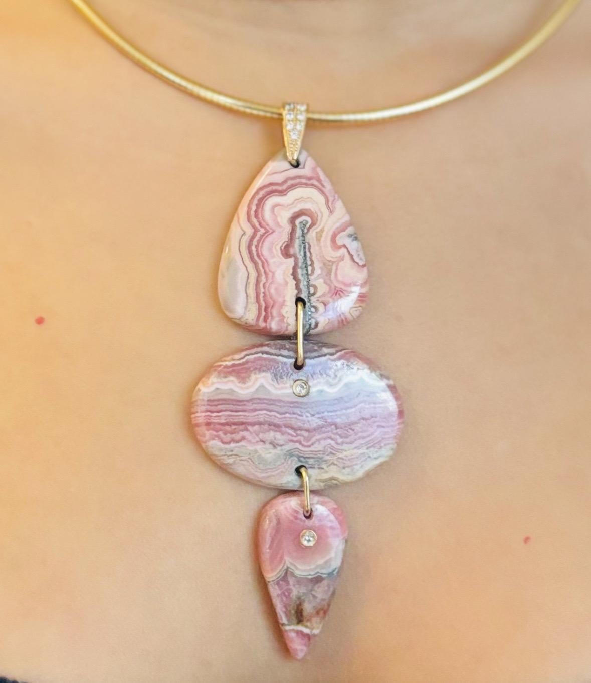 da uomo o donna Ciondolo triplo in rodocrosite con diamanti in vendita