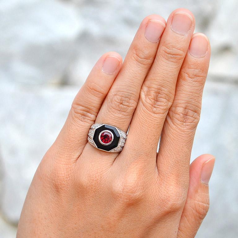 For Sale:  Rhodolite and Octagonal Black Onyx with Diamond Cocktail Ring in 18K White Gold 2