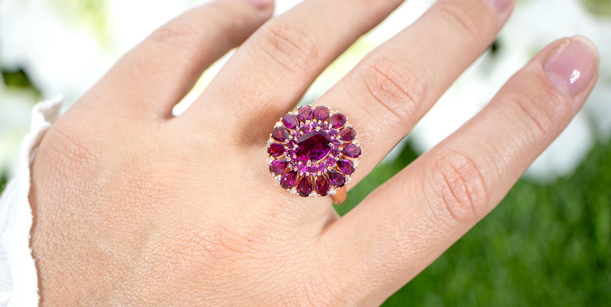 Contemporain Bague cocktail plaquée or rose 14 carats, topaze blanche 6,29 carats en vente