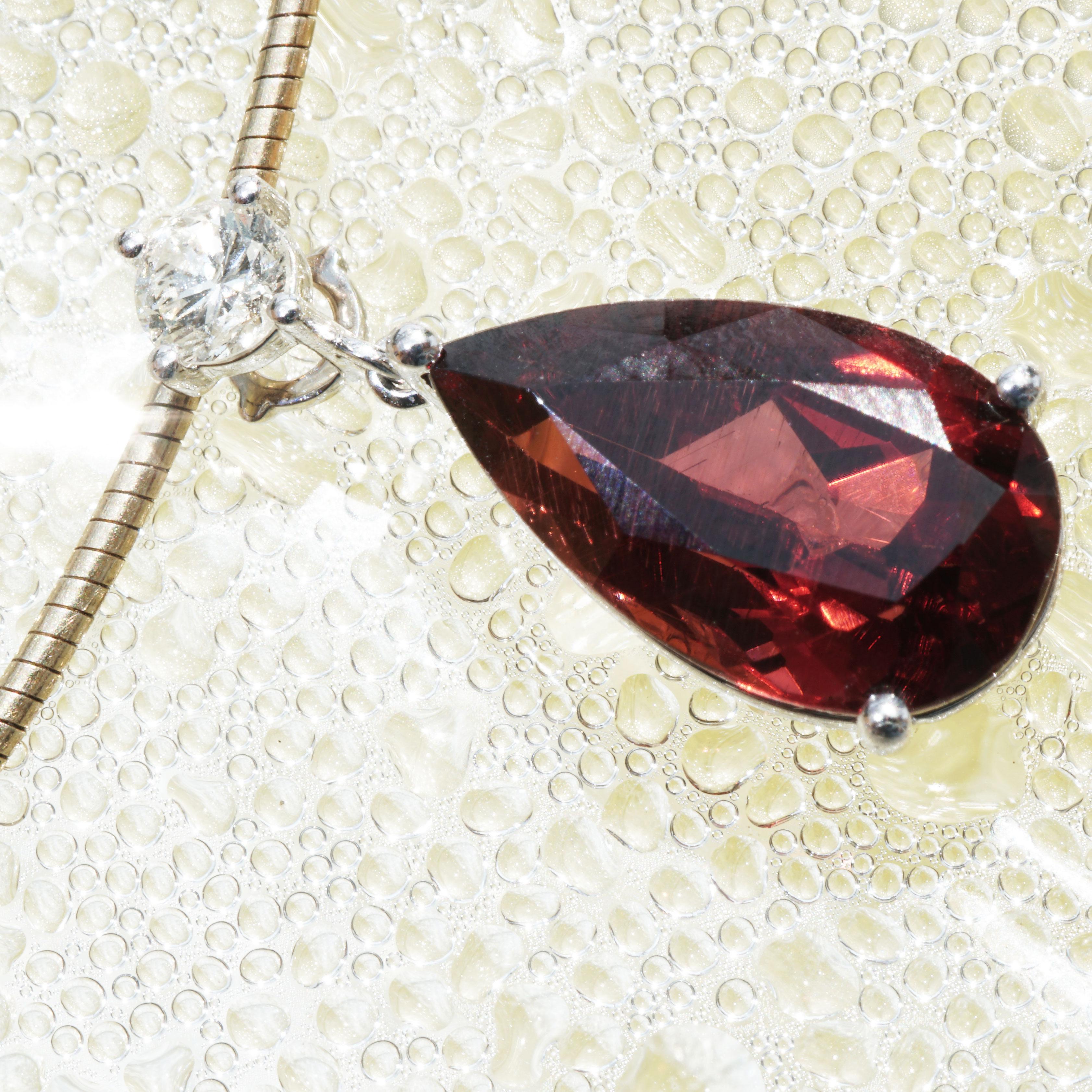 Rhodolite Diamond Pendant with IGI Certificate what kind of red 6.05 ct 0.22 ct For Sale 7