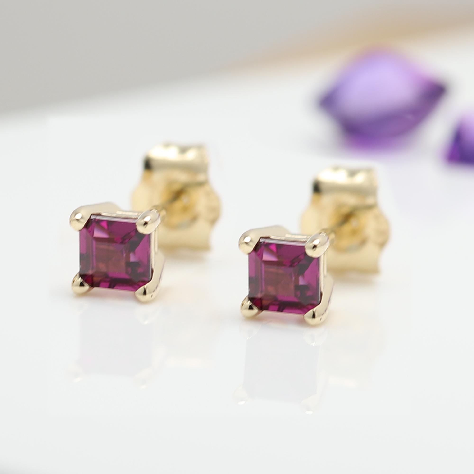 Rhodolite Earring Studs Mini Cute Size 14 Karat Yellow Gold, Natural Gems In New Condition For Sale In Brooklyn, NY
