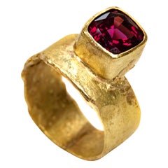 Rhodolite Garnet 18 Karat Gold Ring Handmade by Disa Allsopp