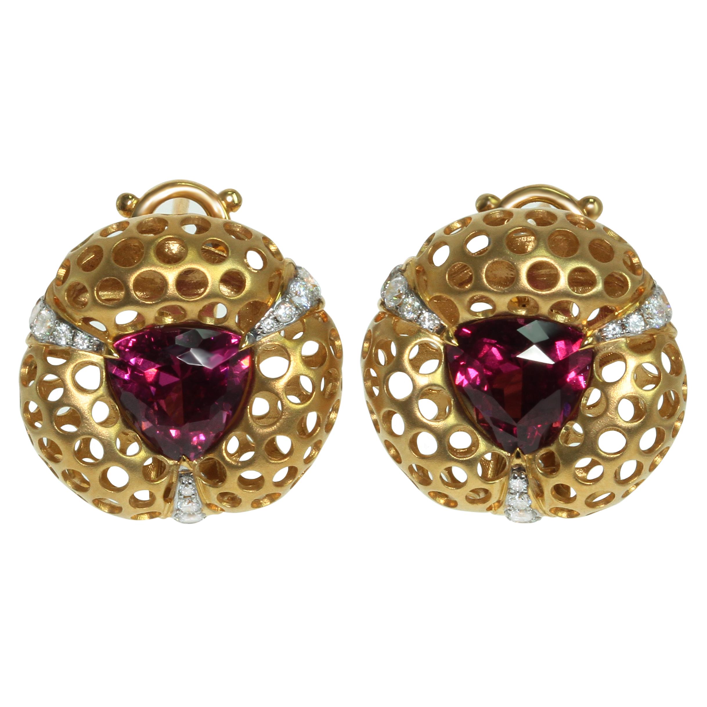 Rhodolite Garnet 4.03 Carat, Diamonds 18 Karat Yellow Gold Earrings
Have you ever seen swallow nests? It's many small holes in the cliffs. Our designers decided to embody this idea in these spectacular Earrings. 
Inside Matte 18K Yellow Gold are
