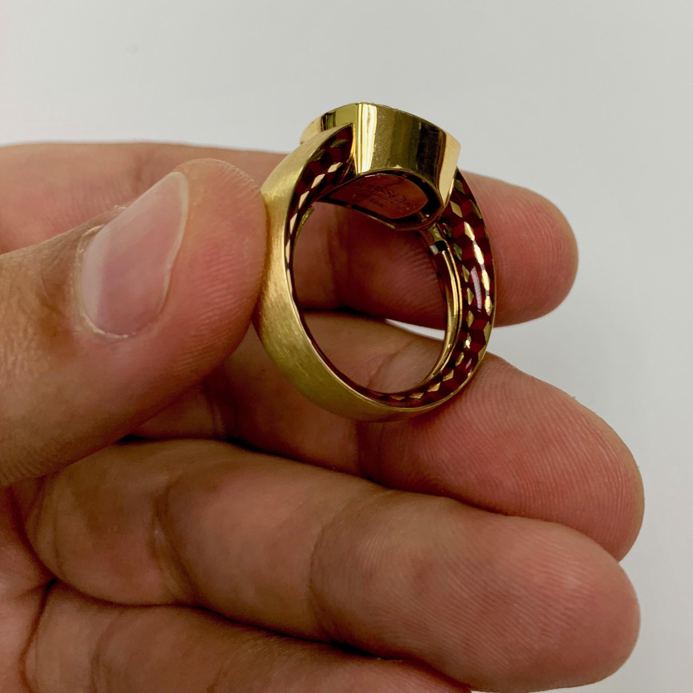 Men's Rhodolite Garnet Brown Diamonds 18 Karat Yellow Gold Male Enamel Ring For Sale