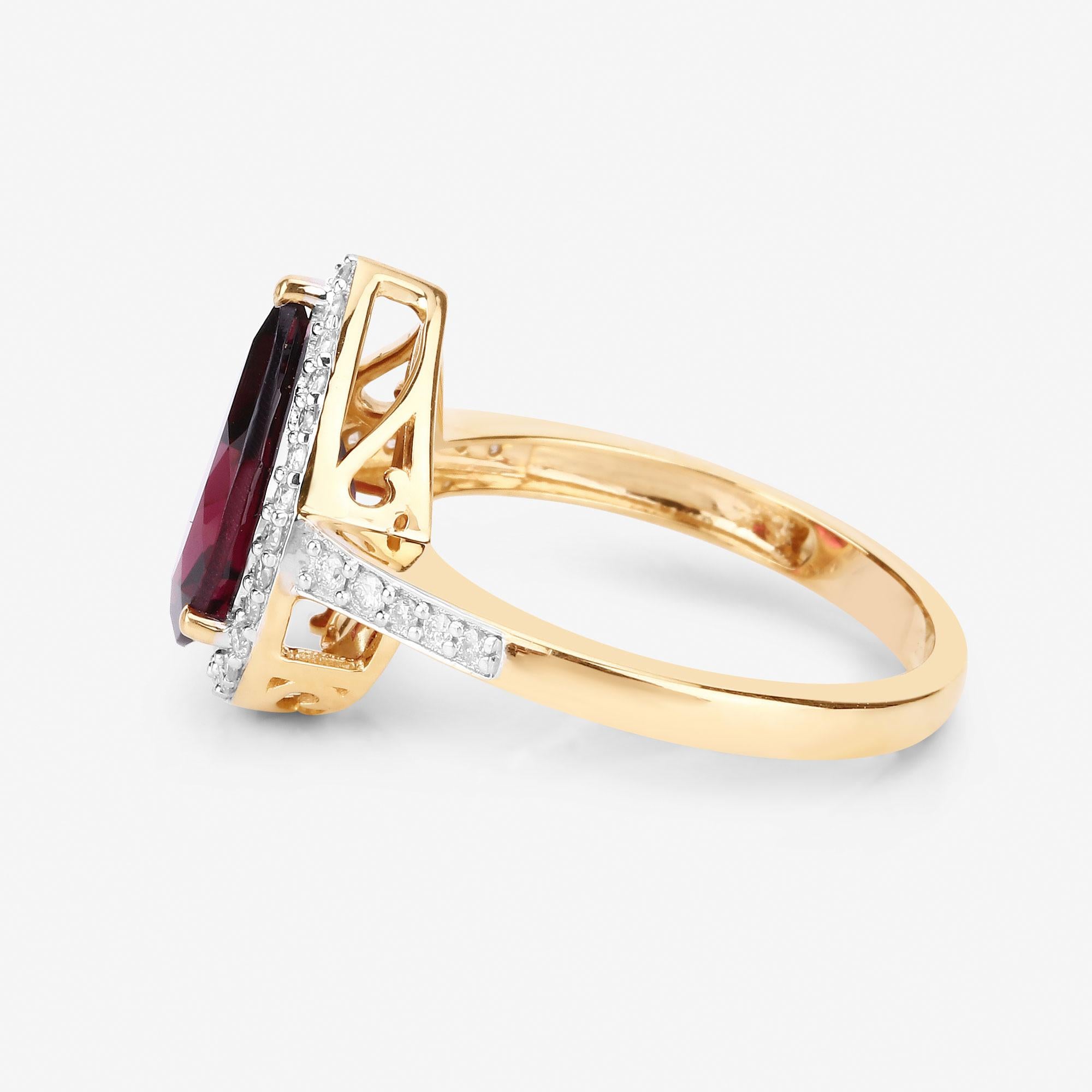Rhodolite Garnet Cocktail Ring Diamond Setting 3.25 Carats 14K Yellow Gold In Excellent Condition For Sale In Aliso Viejo, CA