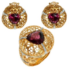 Rhodolite Garnet Diamonds 18 Karat Yellow Gold Suite