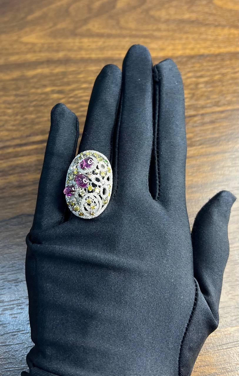 Rhodolite Garnet White Fancy Color Diamond 18 Karat White Gold Statement Ring in vendita 7