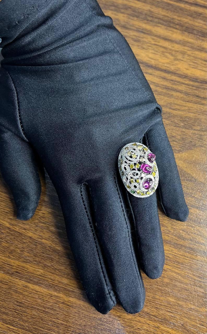 Rhodolite Garnet White Fancy Color Diamond 18 Karat White Gold Statement Ring in vendita 11