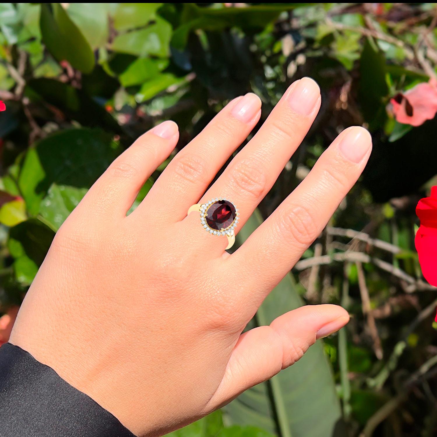Oval Cut Rhodolite Ring Diamond Halo  4.18 Carats 14K Yellow Gold For Sale