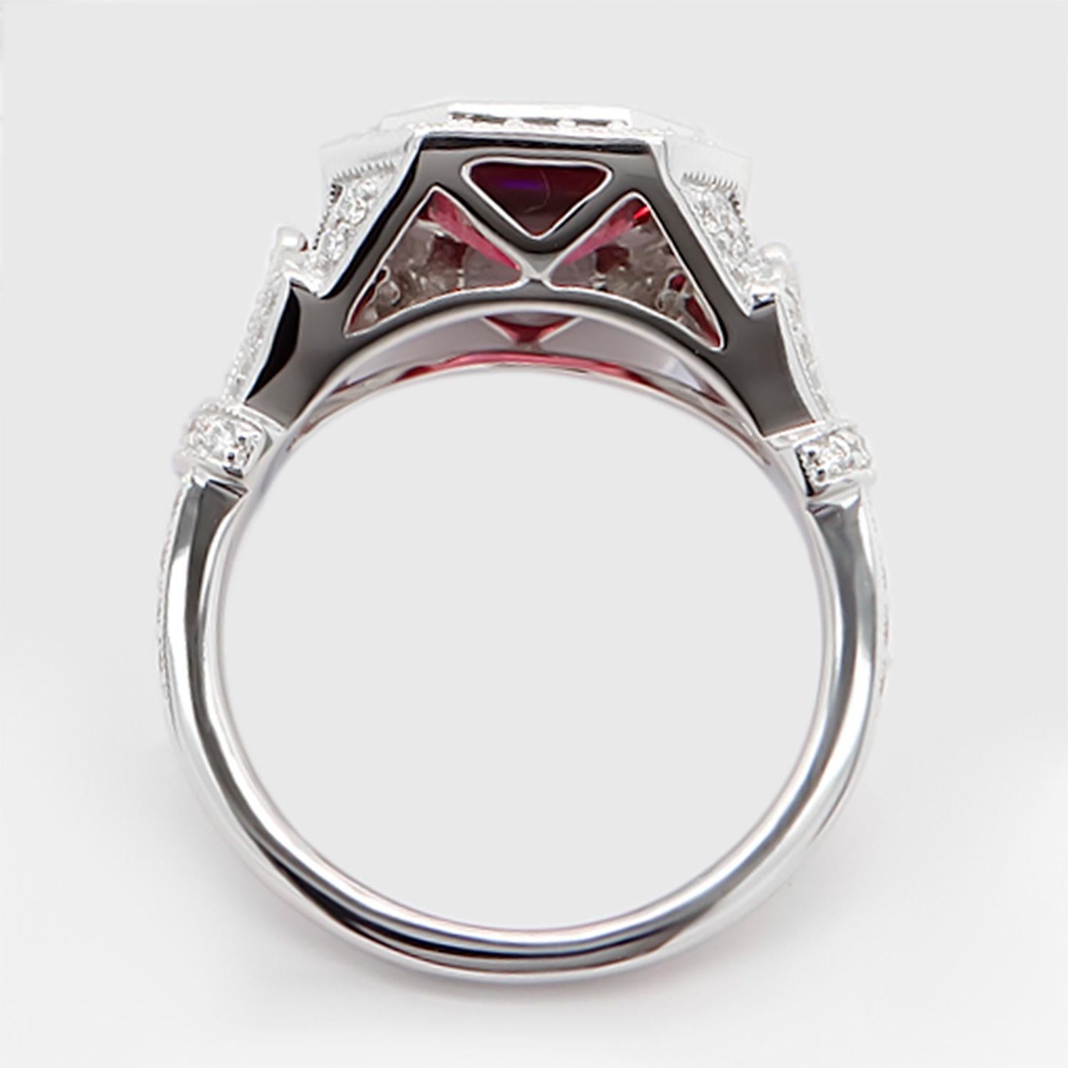 Rhodolith-Ring, Diamant, Milgrain-Fassung, 3,98 Karat 18K Weißgold im Zustand „Hervorragend“ im Angebot in Aliso Viejo, CA