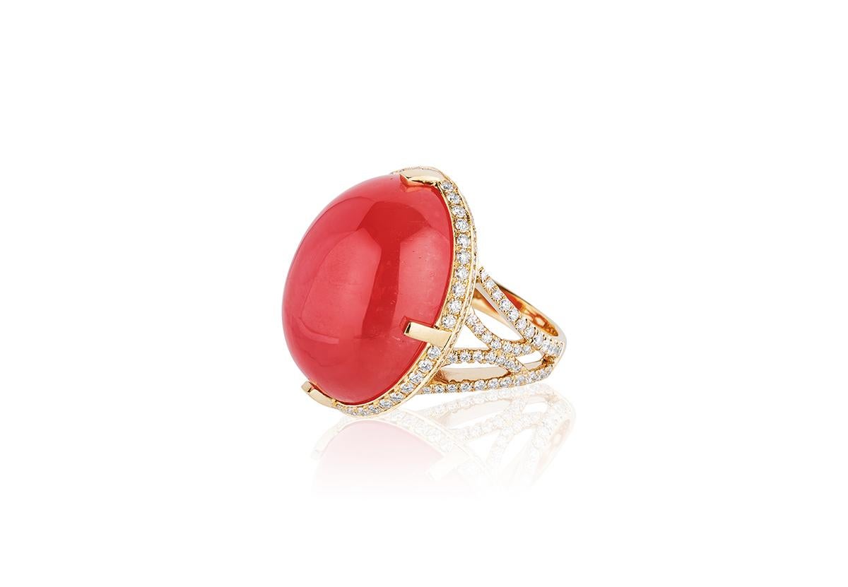 Rhodonite Cabochon Ring with Diamonds in 18k Yellow Gold, from 'G-One' Collection

Stone Size- 23.2 x 17.7 mm

Gemstone Weight: 43.92 Carats 

Diamond: G-H / VS, Approx Wt: 1.39 Carats