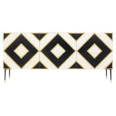 Rhombhaus Sideboard