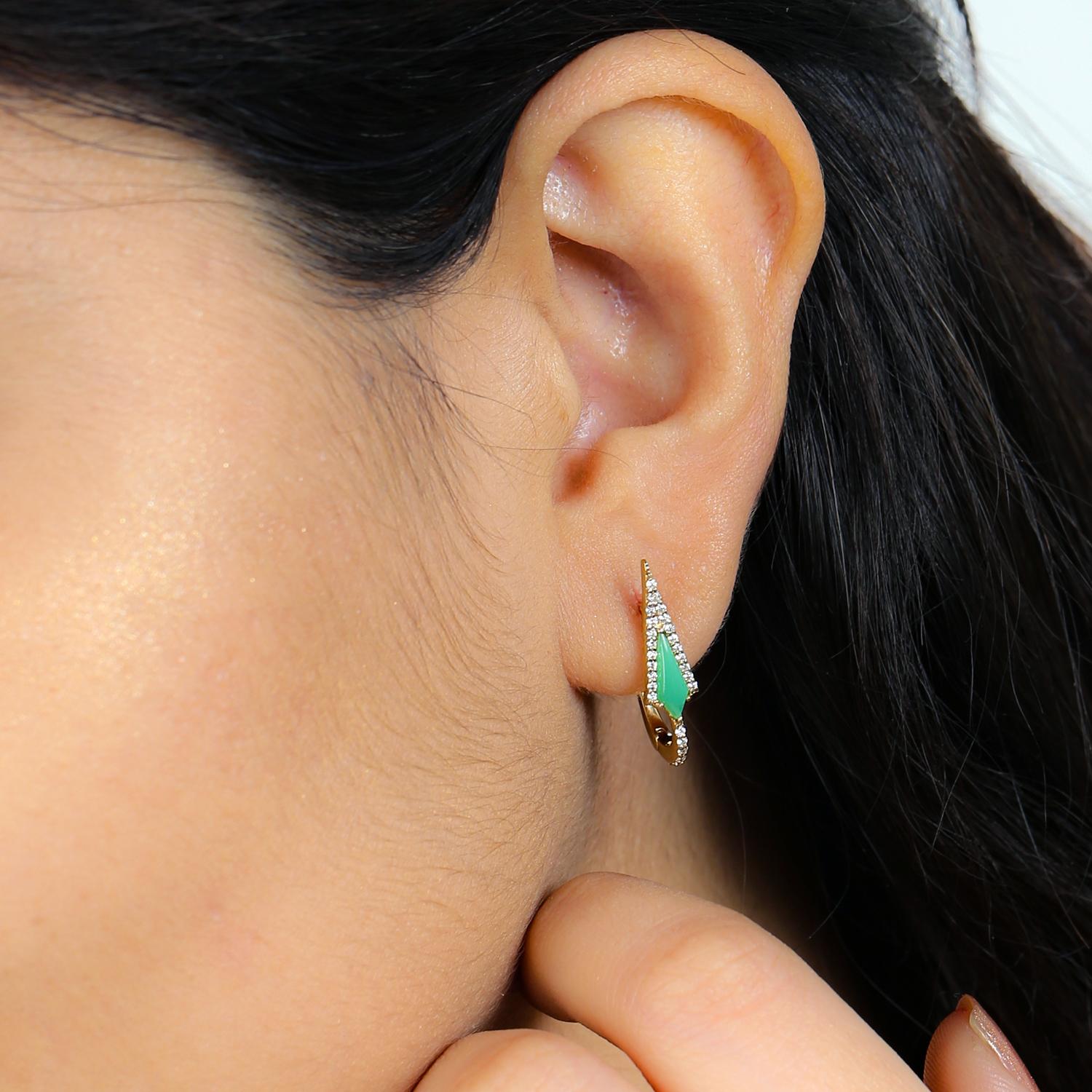 Taglio misto Rhombus Shaped Chrysoprase Earrings Accented With Diamonds In 18k Gold in vendita