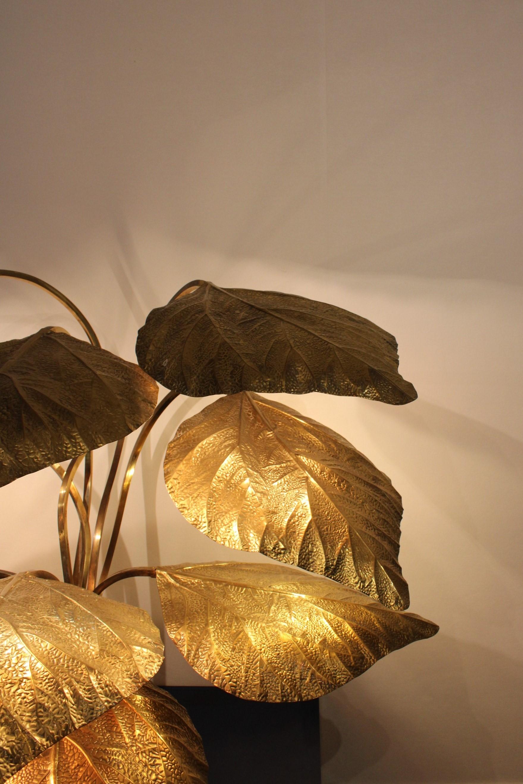Lamp sculpture by Carlo Giorgi, 9 rhubarb leaves, Italy circa 1970 In Good Condition In Paris, FR