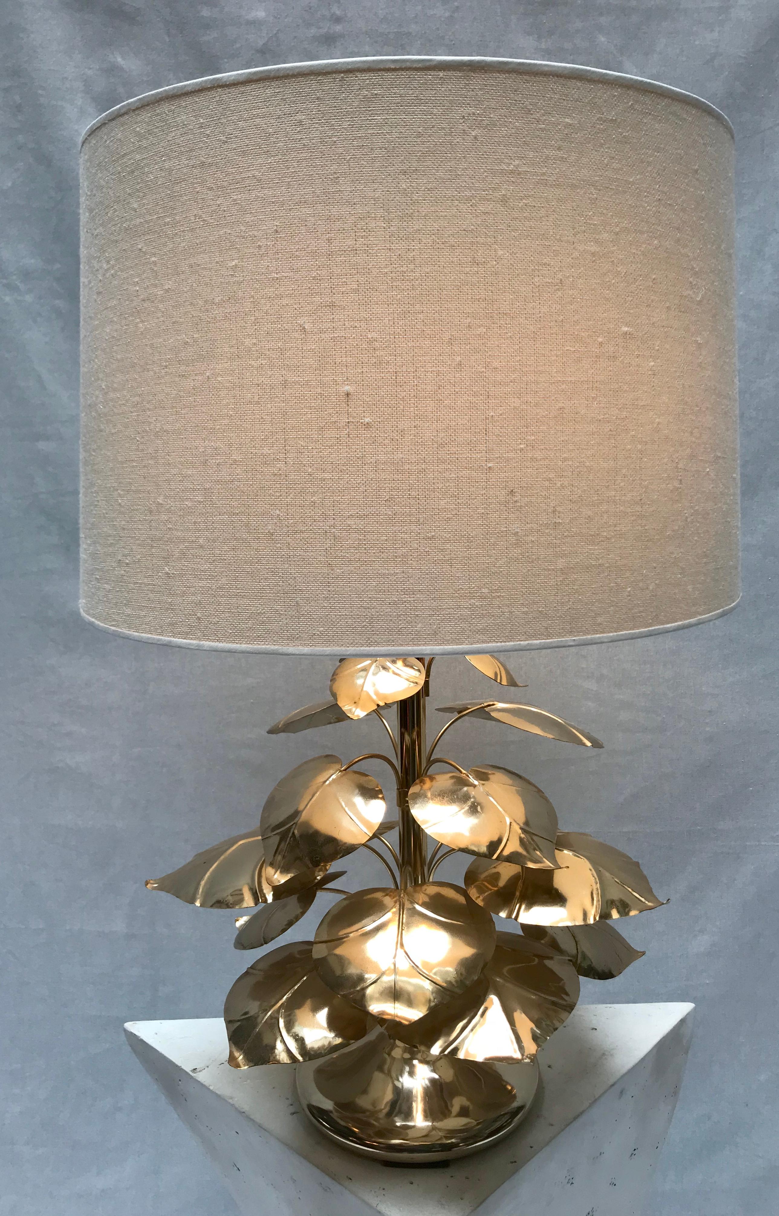 Rhubard Leaf Lamp Style of Tommaso Barbi In Good Condition For Sale In Saint-Ouen, FR
