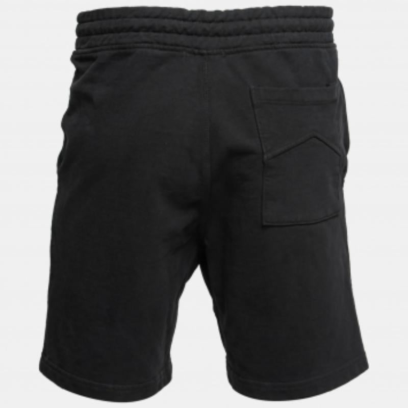 Questi pantaloncini sono una scelta comoda ed elegante per le tue vacanze. Facili da indossare e dall'aspetto elegante, questi pantaloncini saranno i tuoi preferiti!