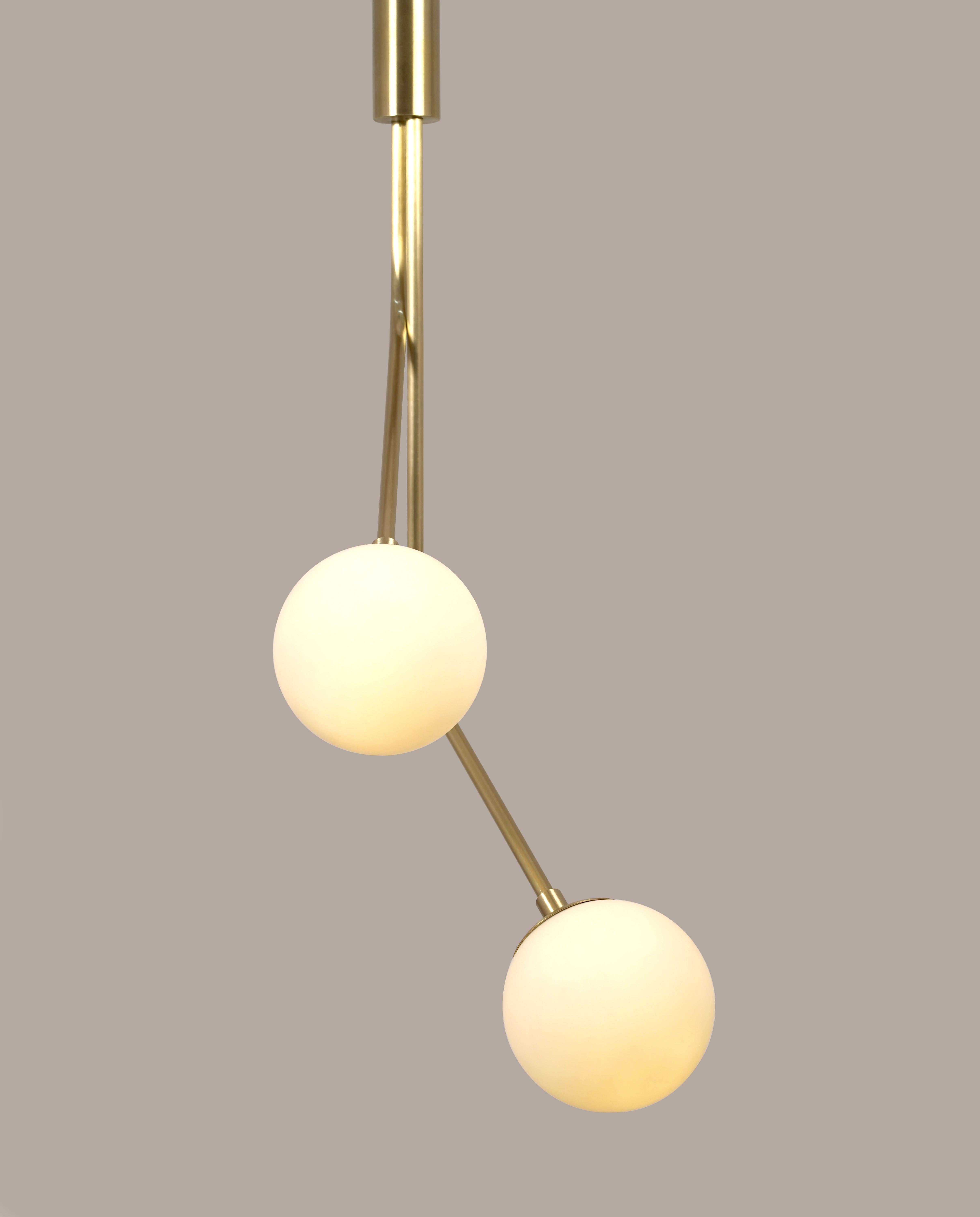 Rhythm 2 Glass Globe Pendant Lamp by Lamp Shaper
Dimensions: D 86.5 x W 86.5 x H 114 cm.
Materials: Brass and glass.

Different finishes available: raw brass, aged brass, burnt brass and brushed brass Please contact us.

All our lamps can be wired