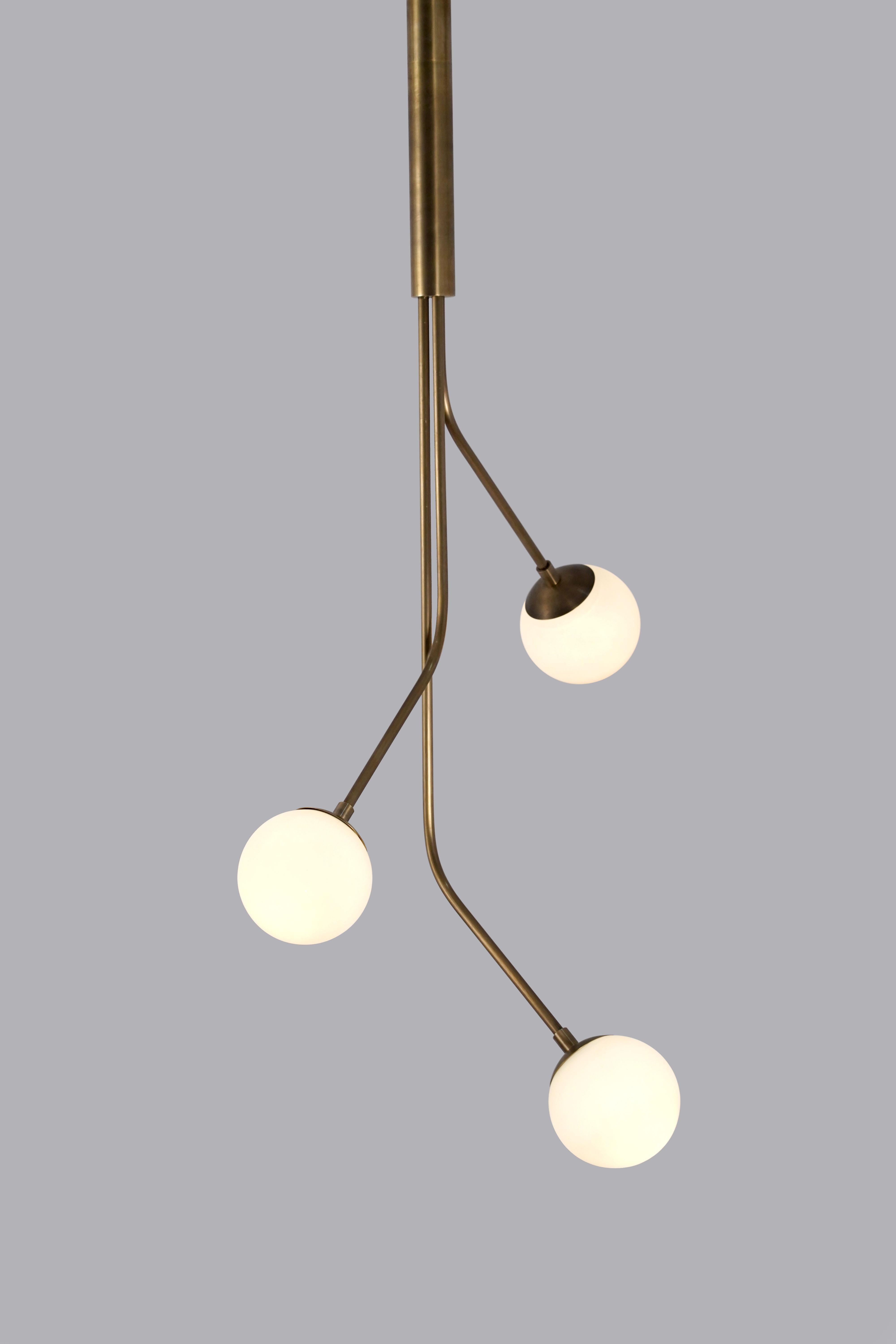 Rhythm 3 Glass Globe Pendant Lamp by Lamp Shaper
Dimensions: D 86.5 x W 86.5 x H 132 cm.
Materials: Brass and glass.

Different finishes available: raw brass, aged brass, burnt brass and brushed brass Please contact us.

All our lamps can be wired