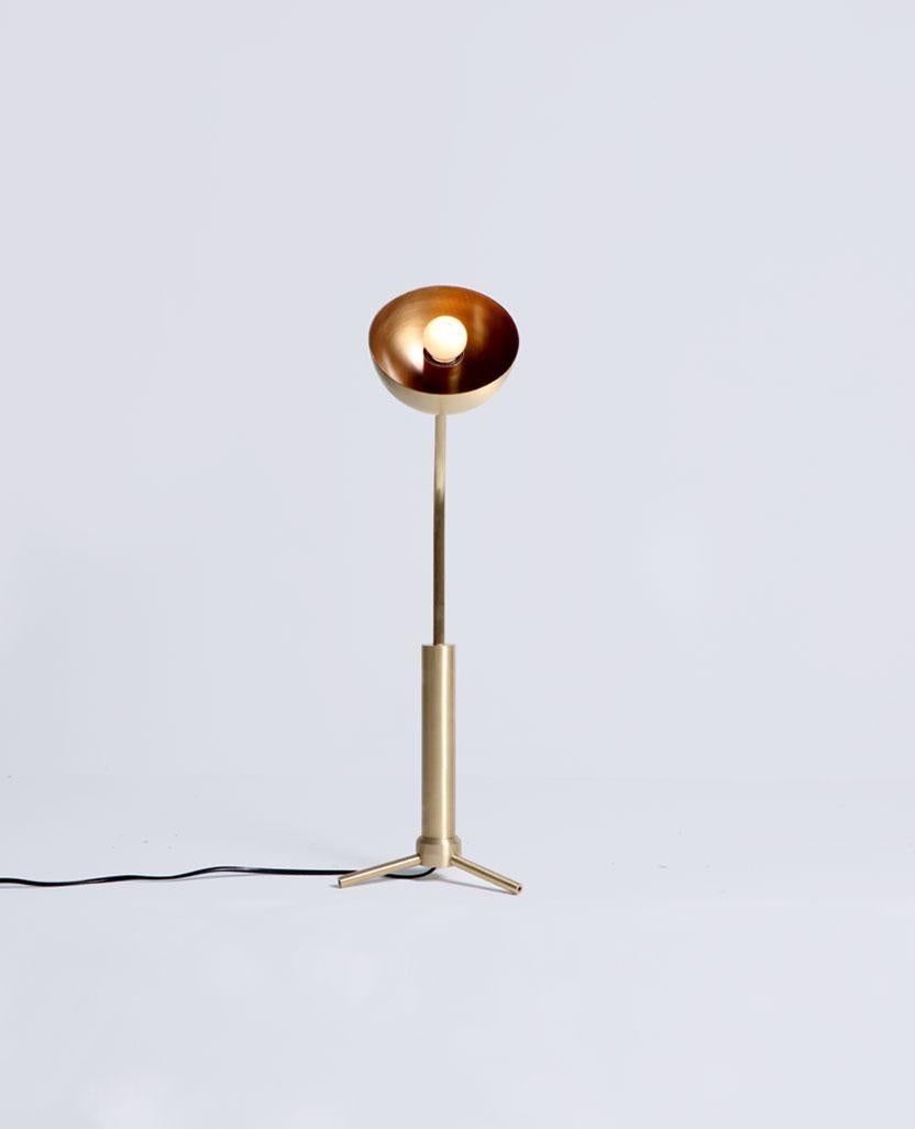 Rhythm Brass Dome Desk Lamp by Lamp Shaper
Dimensions: D 33 x W 33 x H 66 cm.
Materials: Brass.

Different finishes available: raw brass, aged brass, burnt brass and brushed brass Please contact us.

All our lamps can be wired according to each