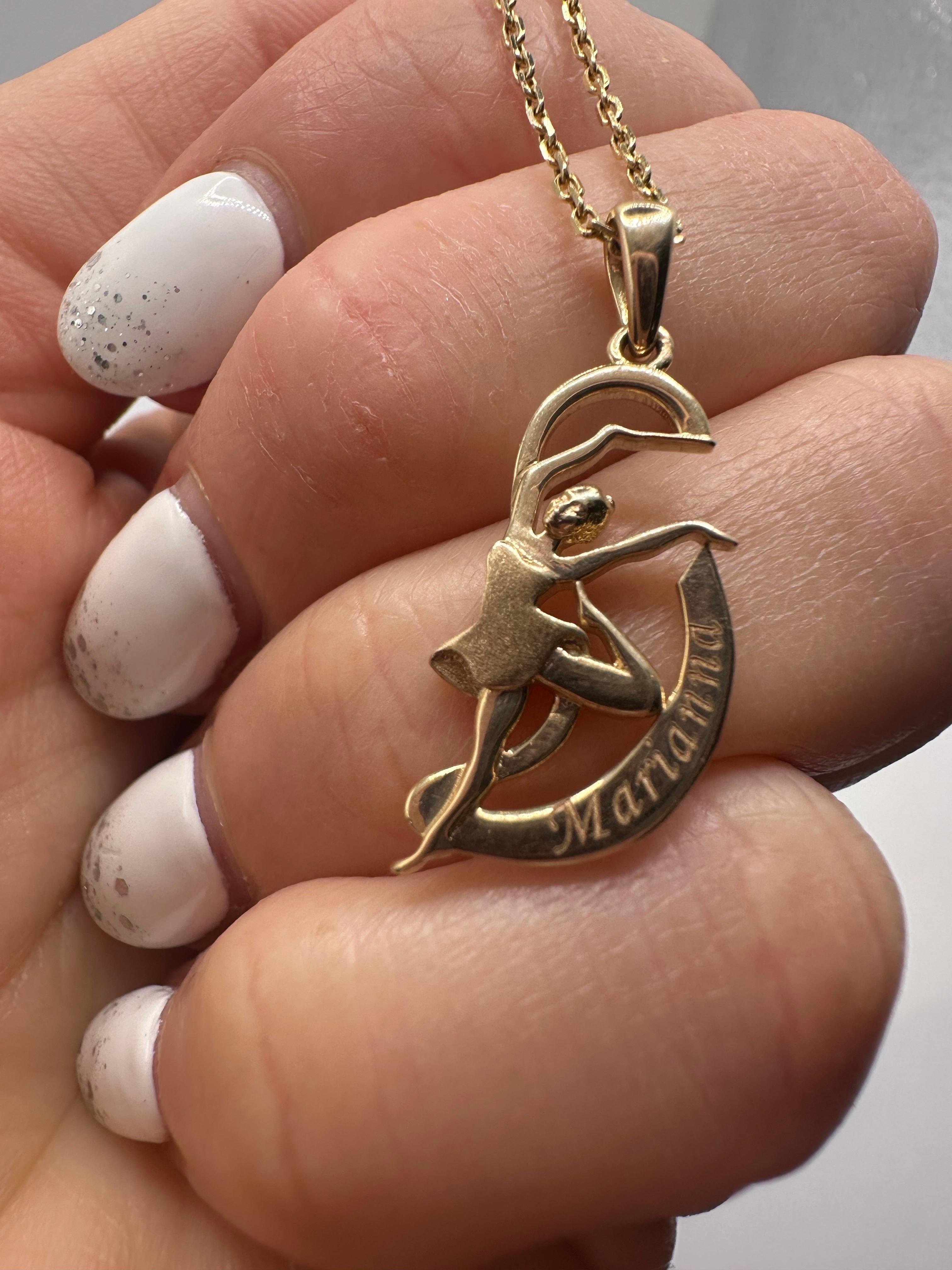 Gimnasia Rítmica collar colgante oro 14KT gimnasta con cinta rítmica en venta 3