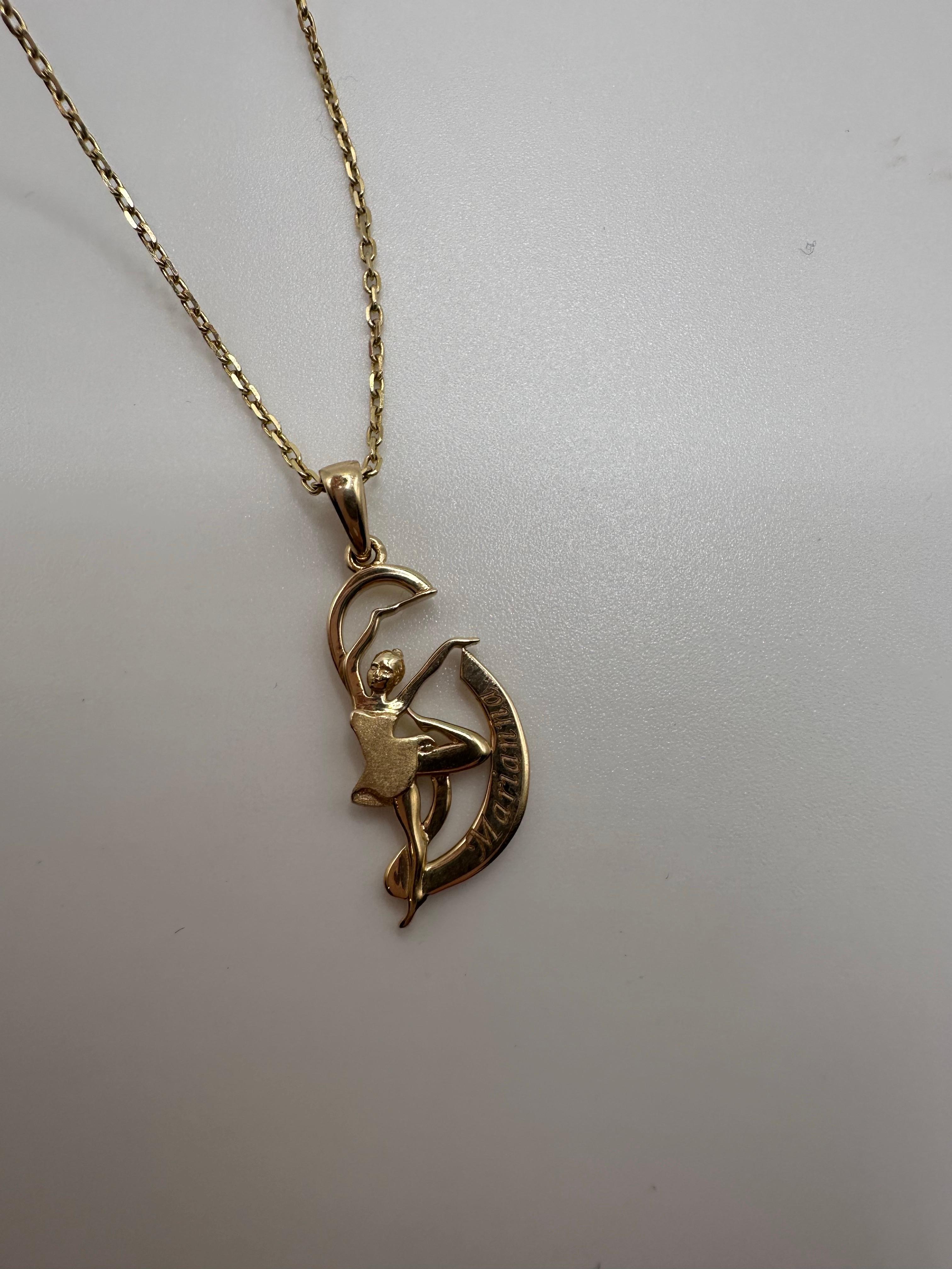 Gimnasia Rítmica collar colgante oro 14KT gimnasta con cinta rítmica en venta 4