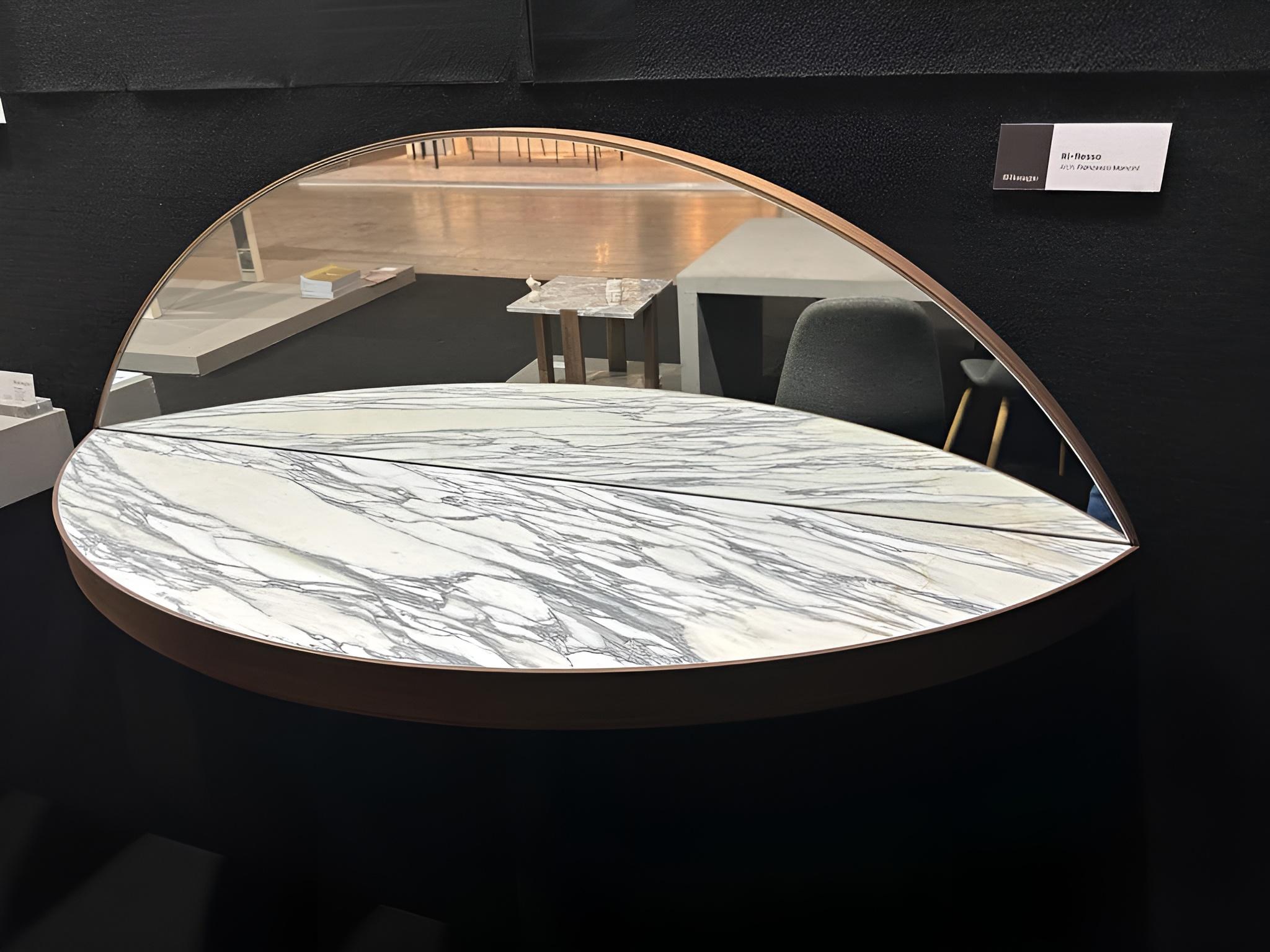 Periodo contemporaneo RI-FLESSO - Consolle table in Marble and  Wood with Mirror in vendita