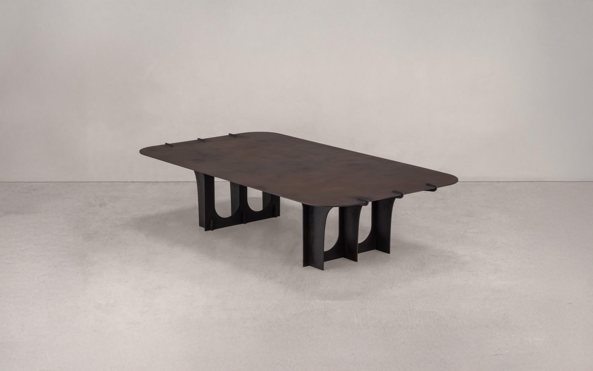 Biseauté Table basse Rib -  Acier patiné et bronzé en vente