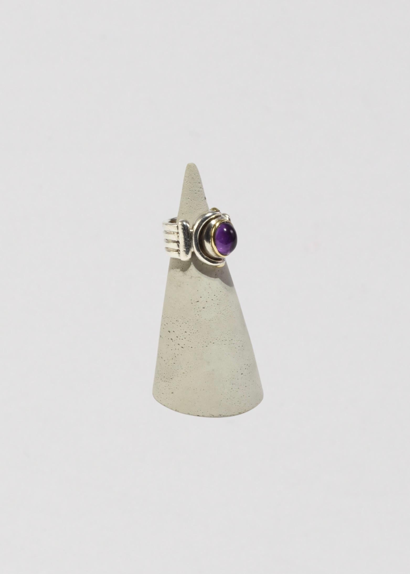 Ribbed Amethyst Ring In Good Condition For Sale In Richmond, VA