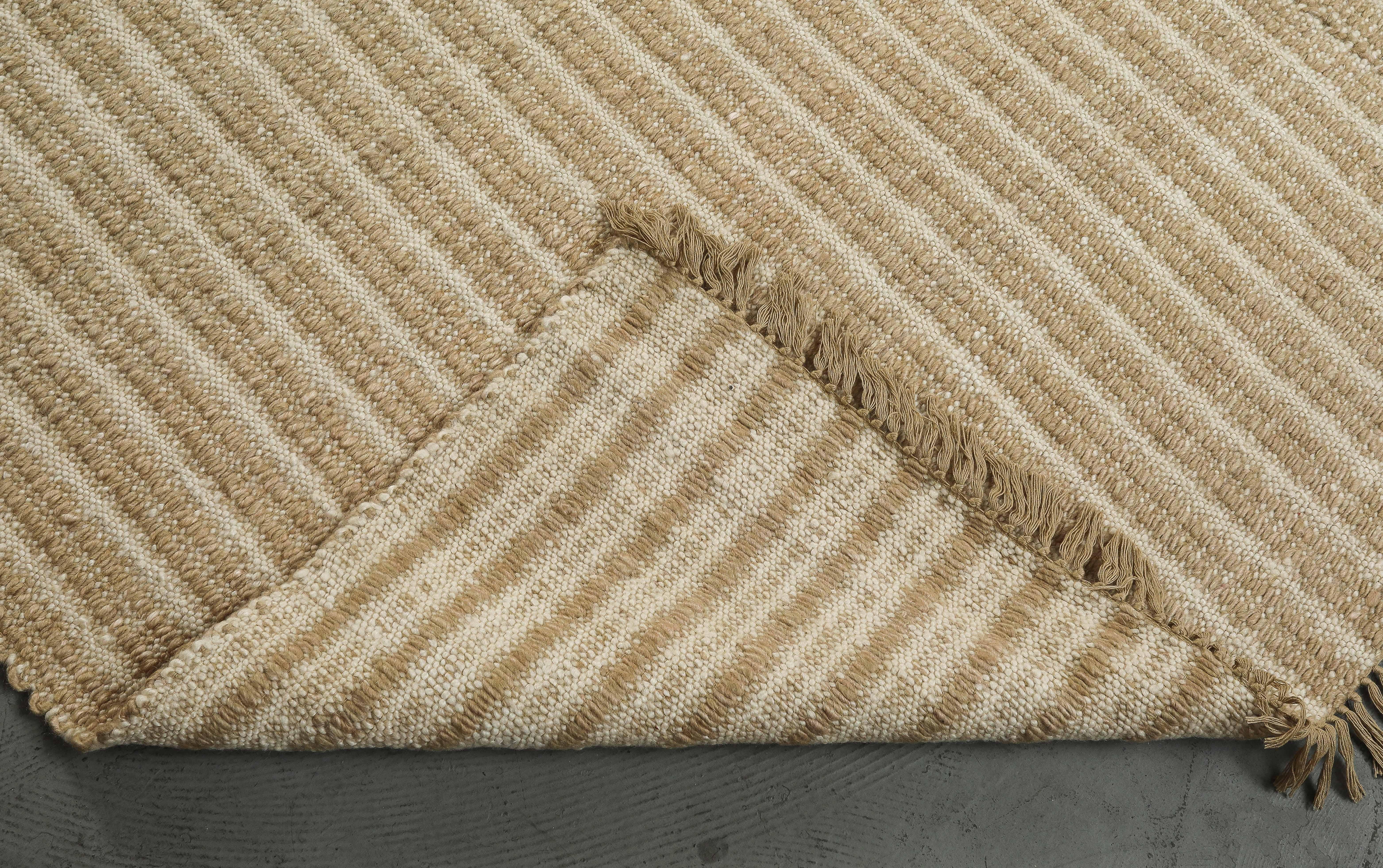 Tappeto per l'area Ribbed Camel & Cream Mohair annodato a mano di Ennui Home in vendita 8