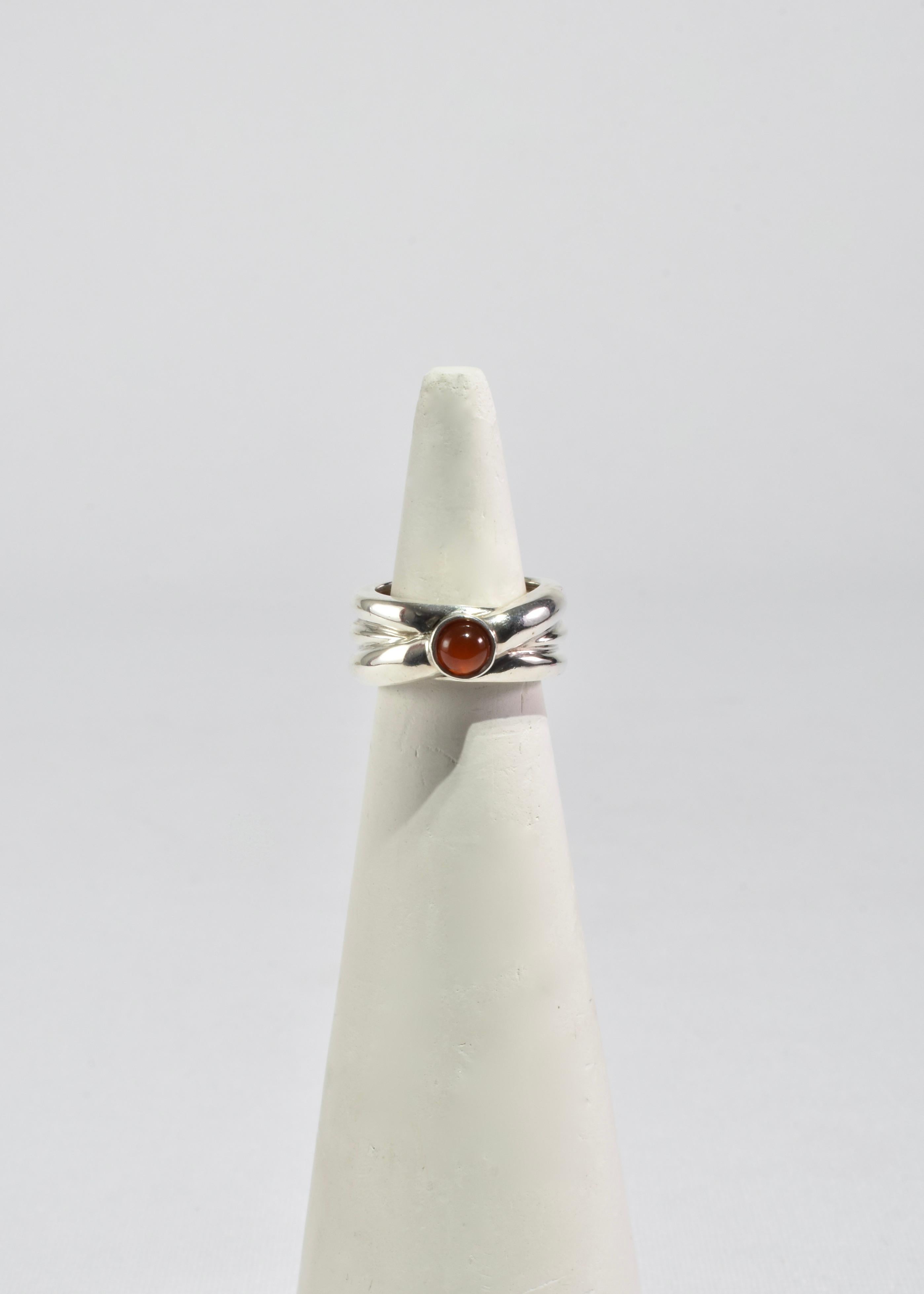 Ribbed Carnelian Ring In Good Condition In Richmond, VA