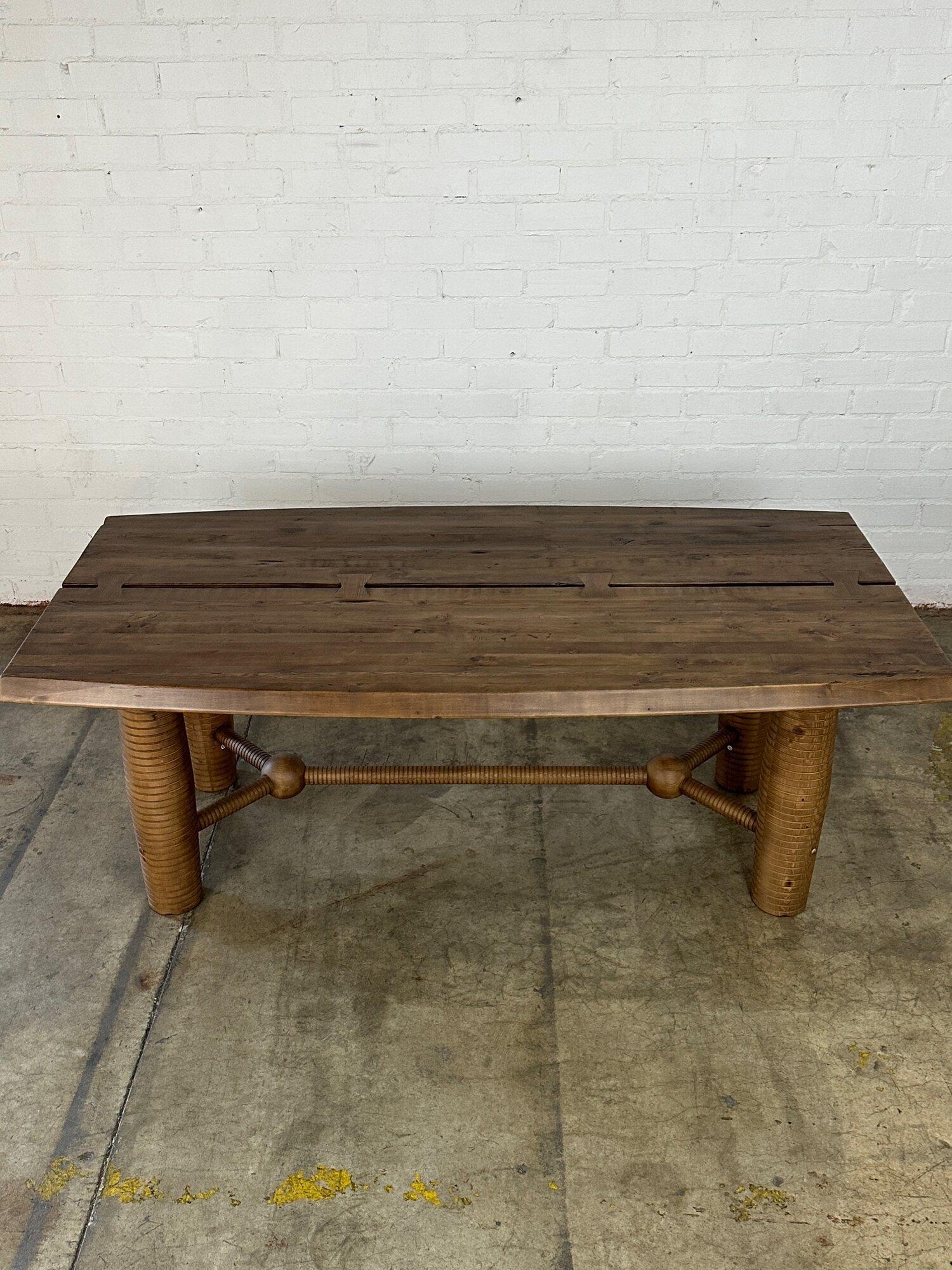 Ribbed Contemporary dining table in reclaimed oak For Sale 1