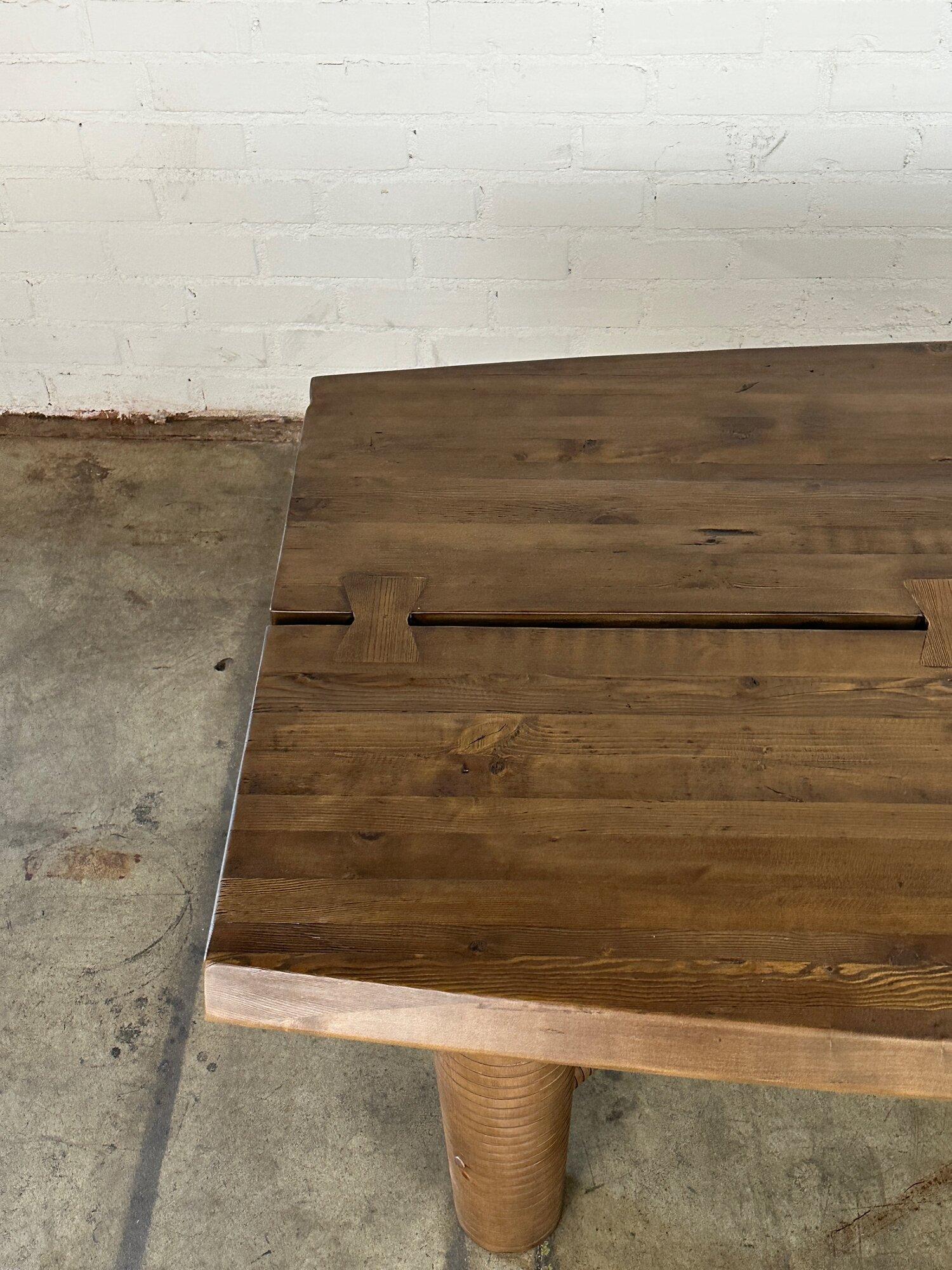 Ribbed Contemporary dining table in reclaimed oak For Sale 2