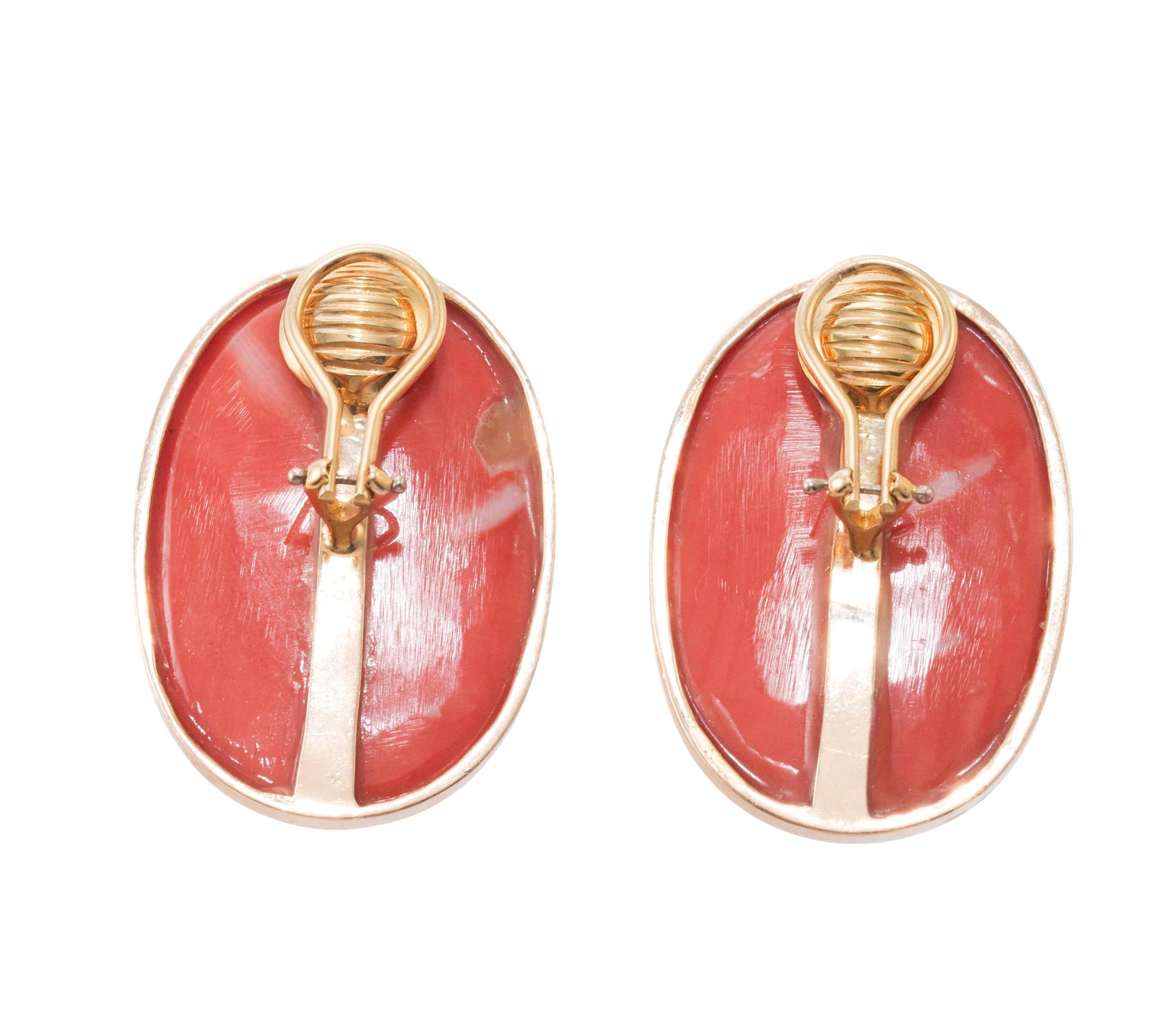 Ribbed Coral Gold Large Earrings In Excellent Condition For Sale In New York, NY