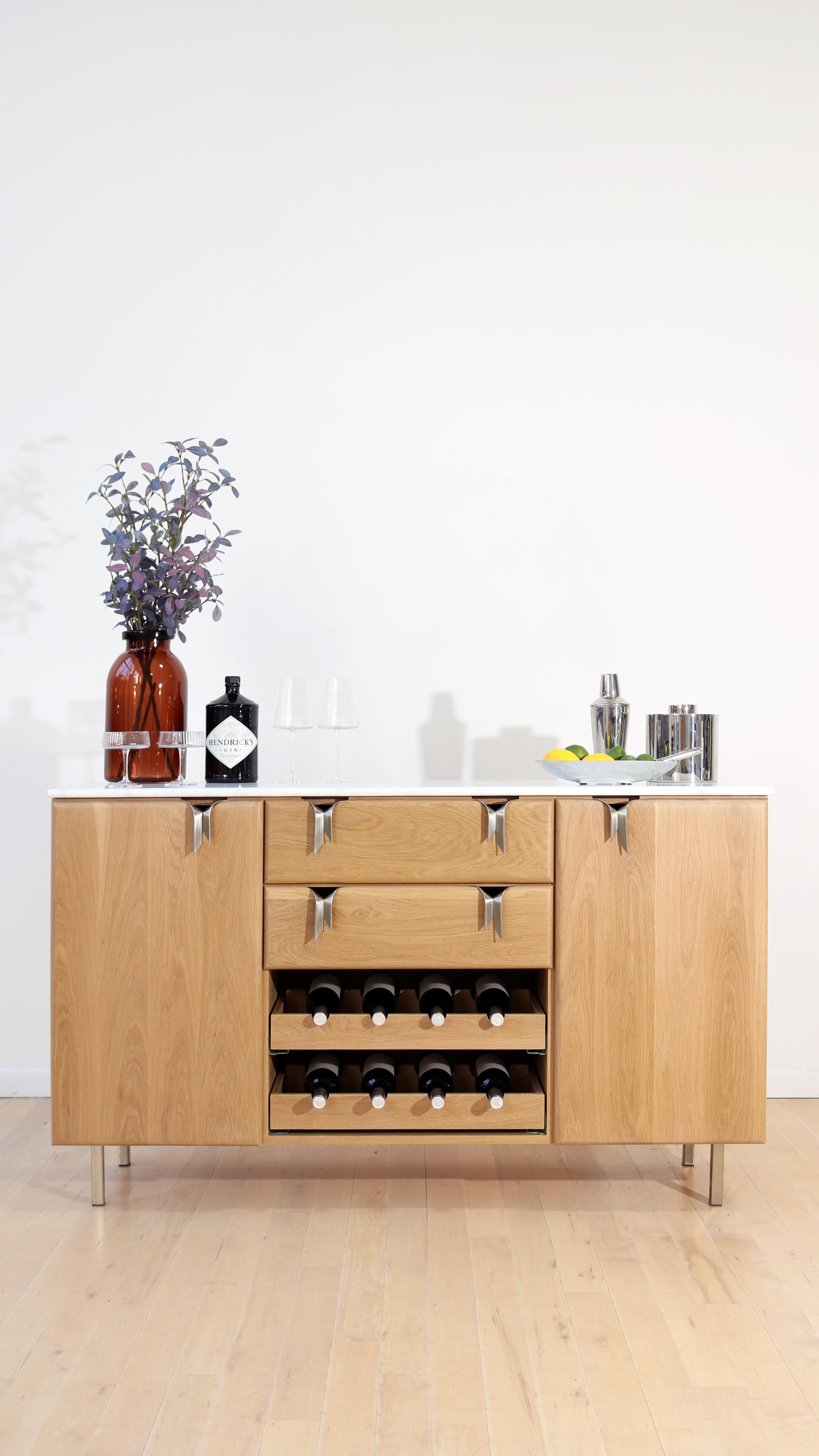 Ribbon Bar / Console - Wood Oak White con hardware Silver di Debra Folz in vendita 2