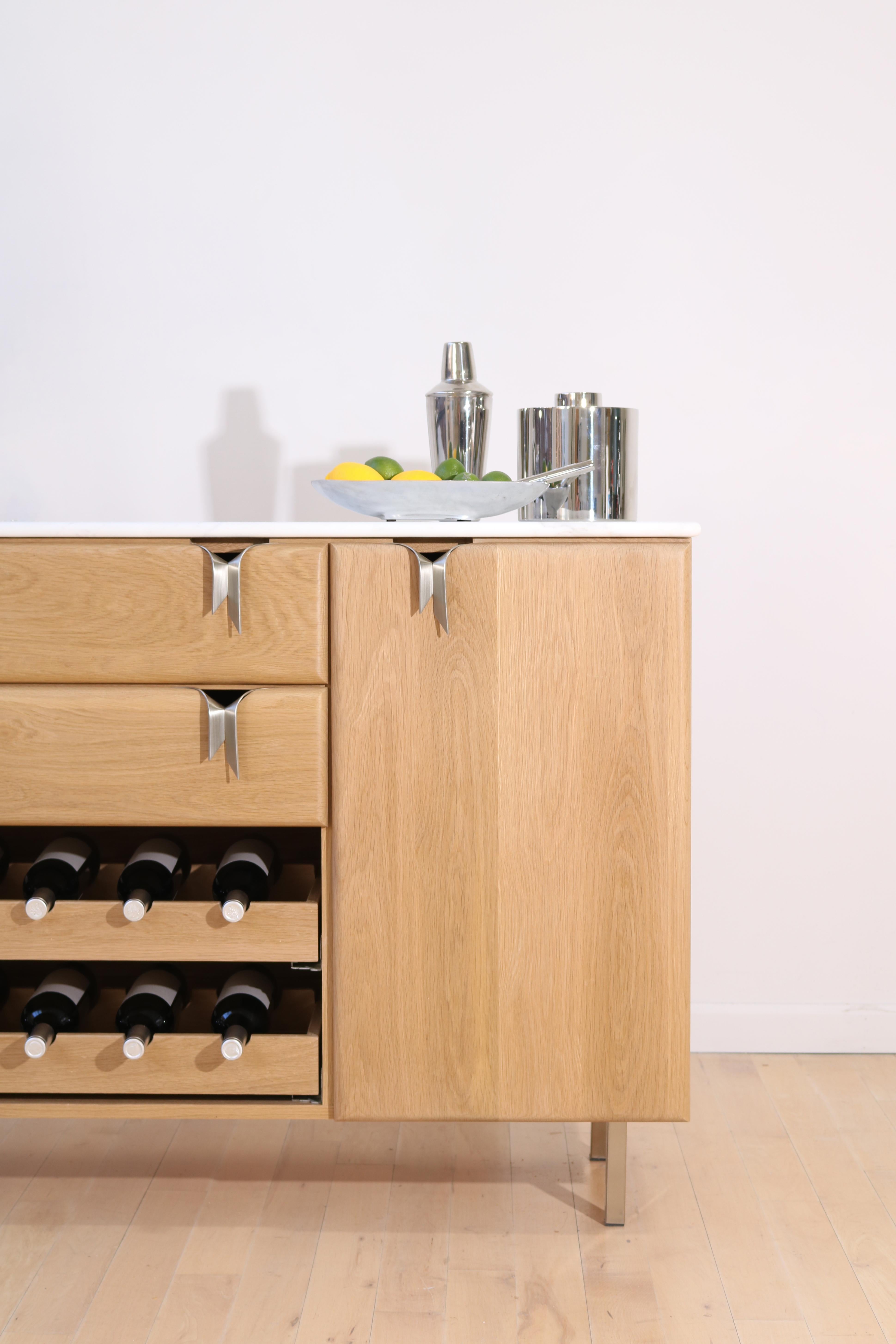 Nickel Ribbon Bar / Console - Wood Oak White con hardware Silver di Debra Folz in vendita